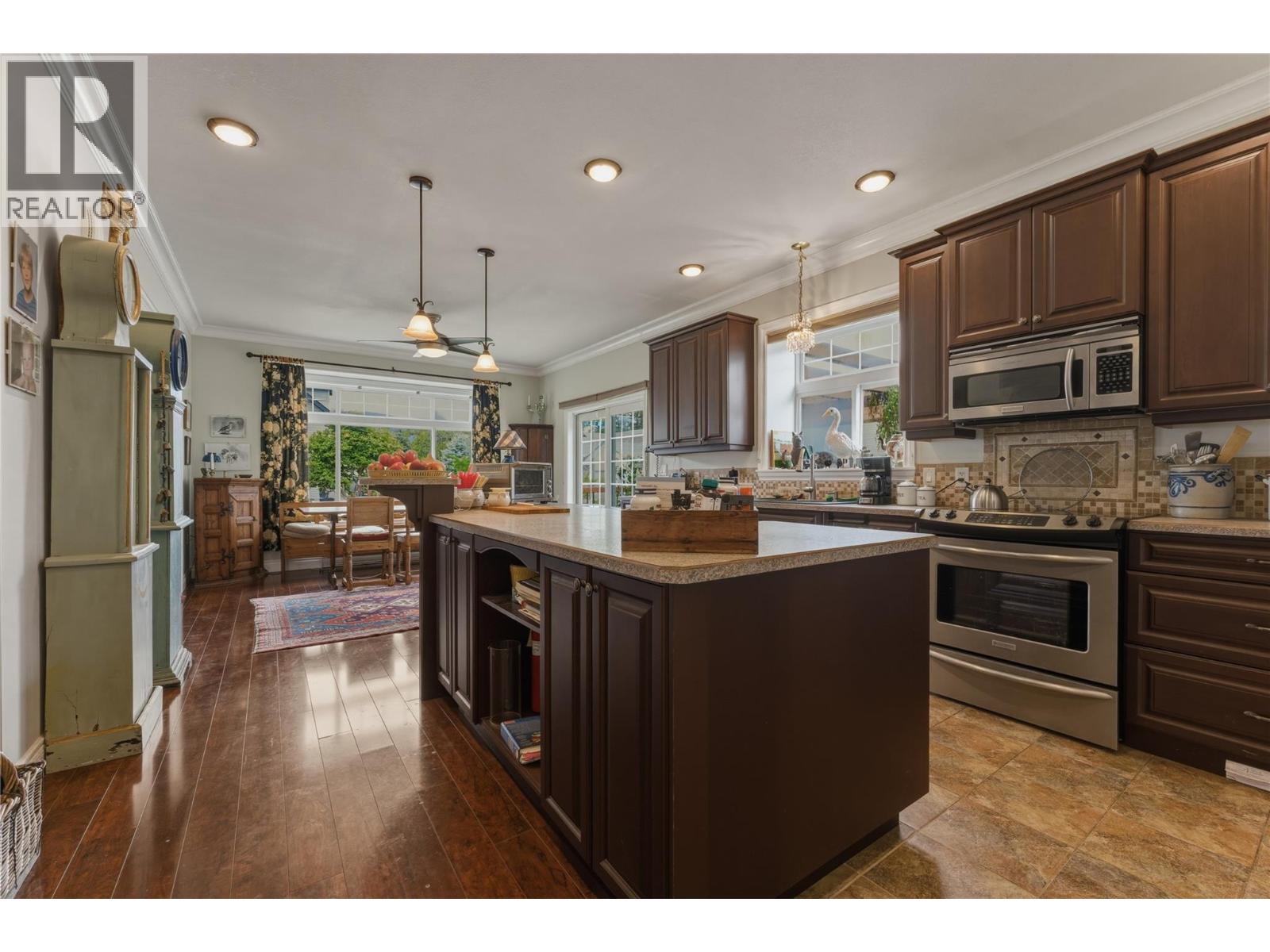 240 Grouse Avenue, Vernon, British Columbia  V1H 2A1 - Photo 11 - 10386729