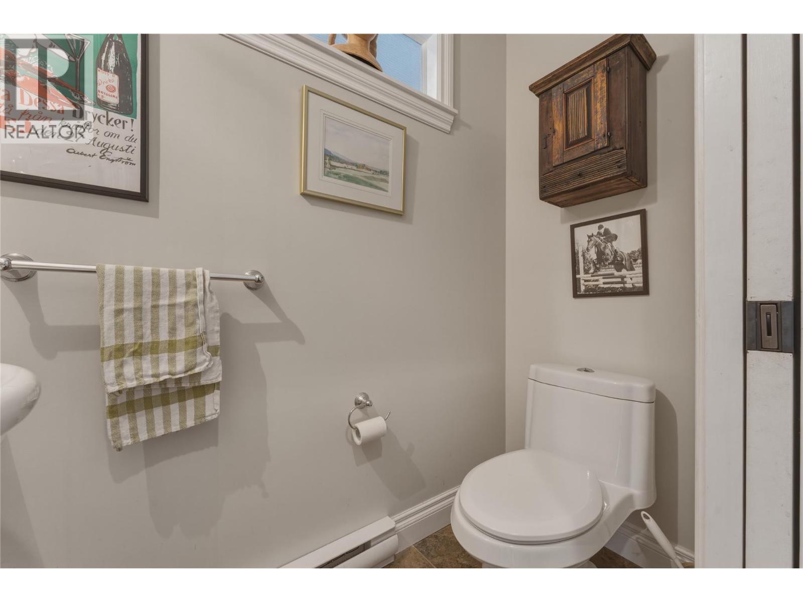 240 Grouse Avenue, Vernon, British Columbia  V1H 2A1 - Photo 18 - 10386729