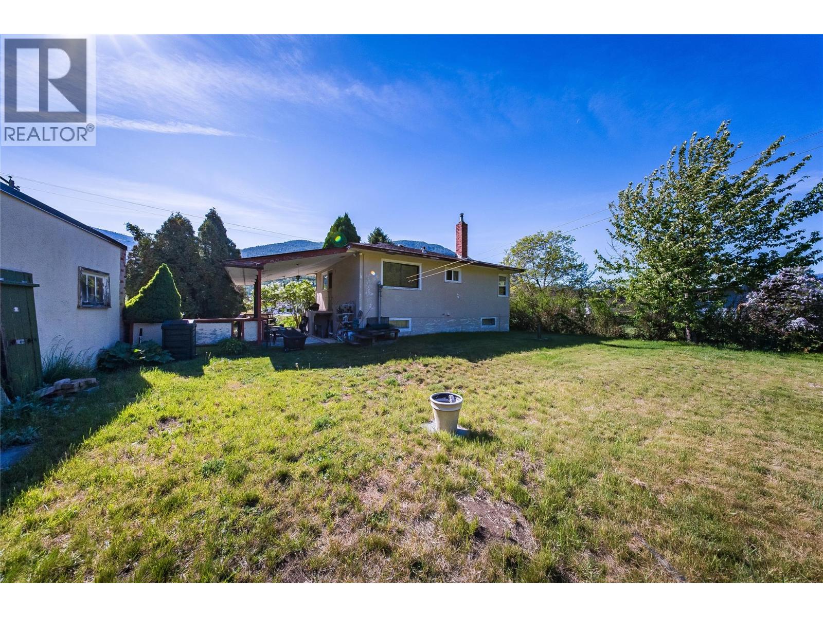 321 12th Avenue, Genelle, British Columbia  V0G 1G0 - Photo 32 - 10386274