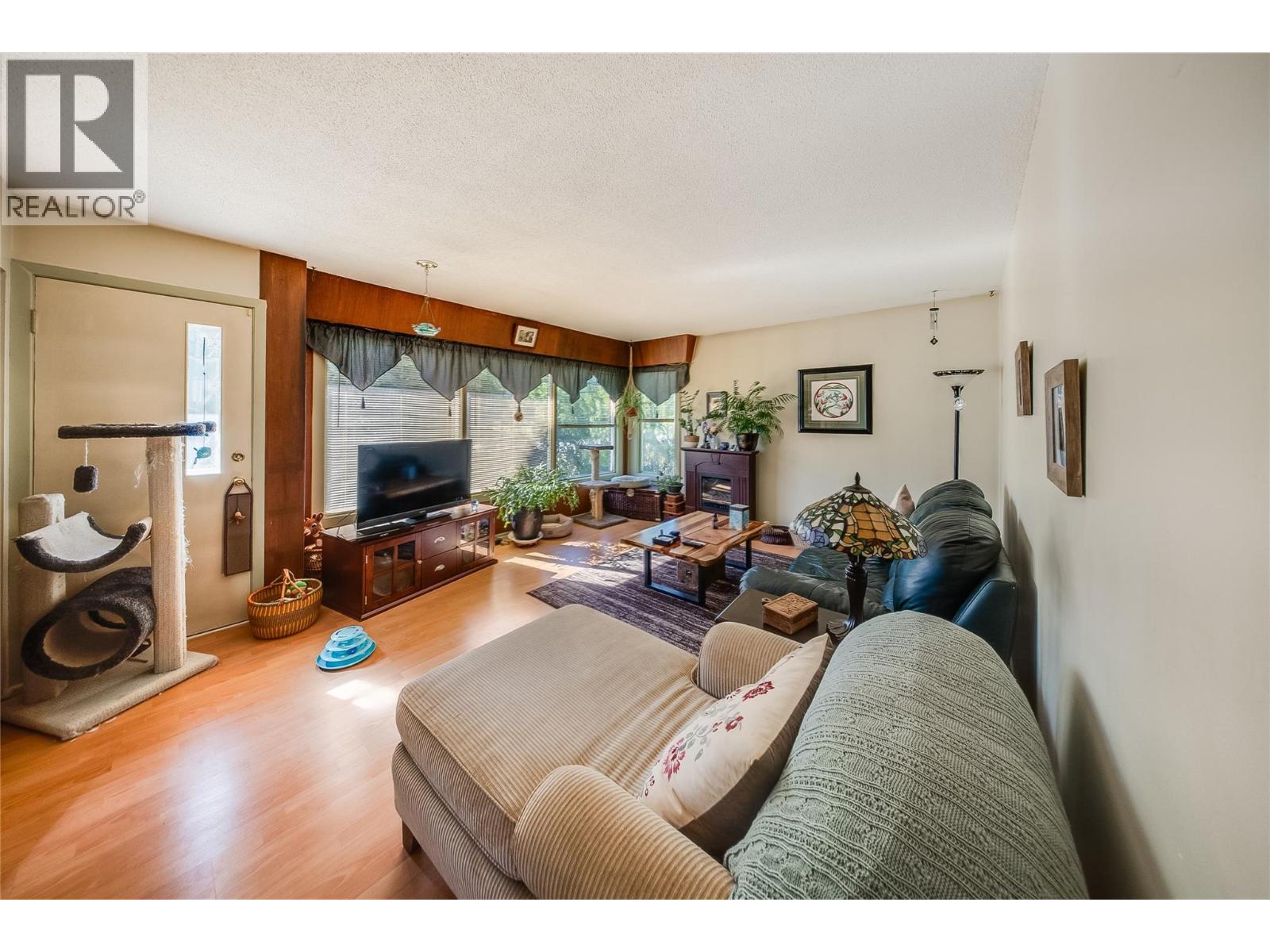 321 12th Avenue, Genelle, British Columbia  V0G 1G0 - Photo 8 - 10386274