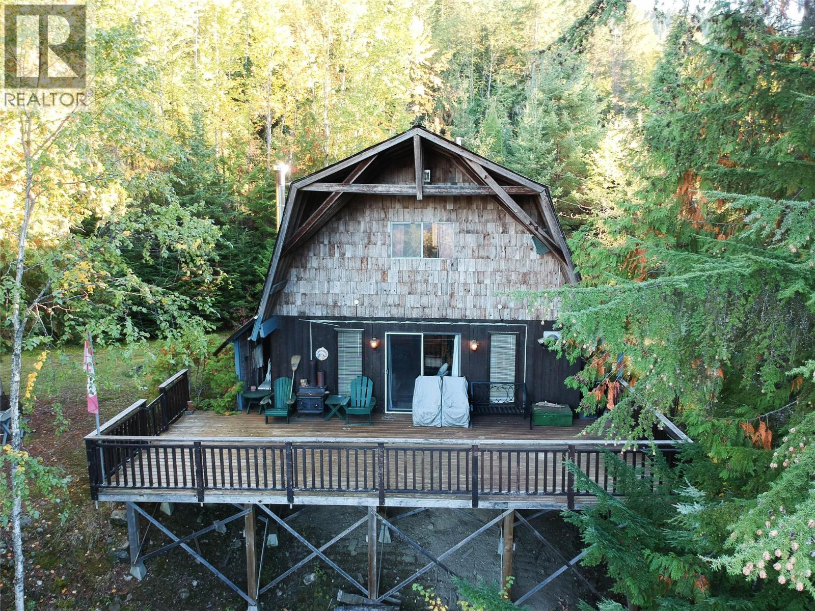 3217 Lumby Mabel Lake Road, Lumby, British Columbia  V0E 2G6 - Photo 3 - 10387162