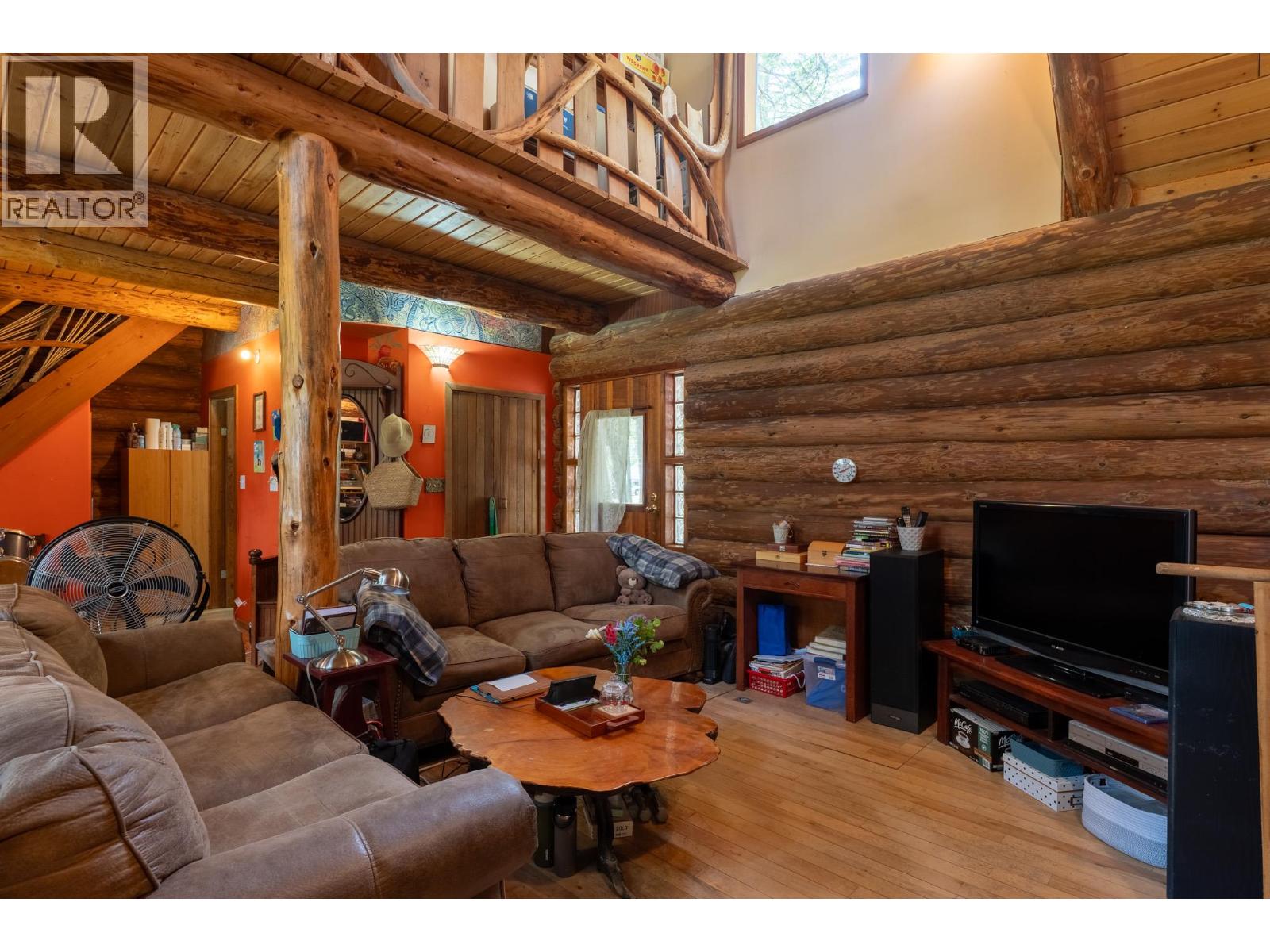 9635 Keithley Road, Vernon, British Columbia  V1H 2E6 - Photo 7 - 10386951