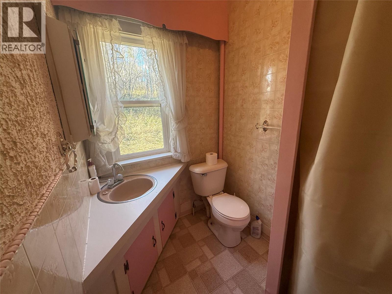 1040a 49 Highway, Dawson Creek, British Columbia  V1G 4L1 - Photo 16 - 10387192