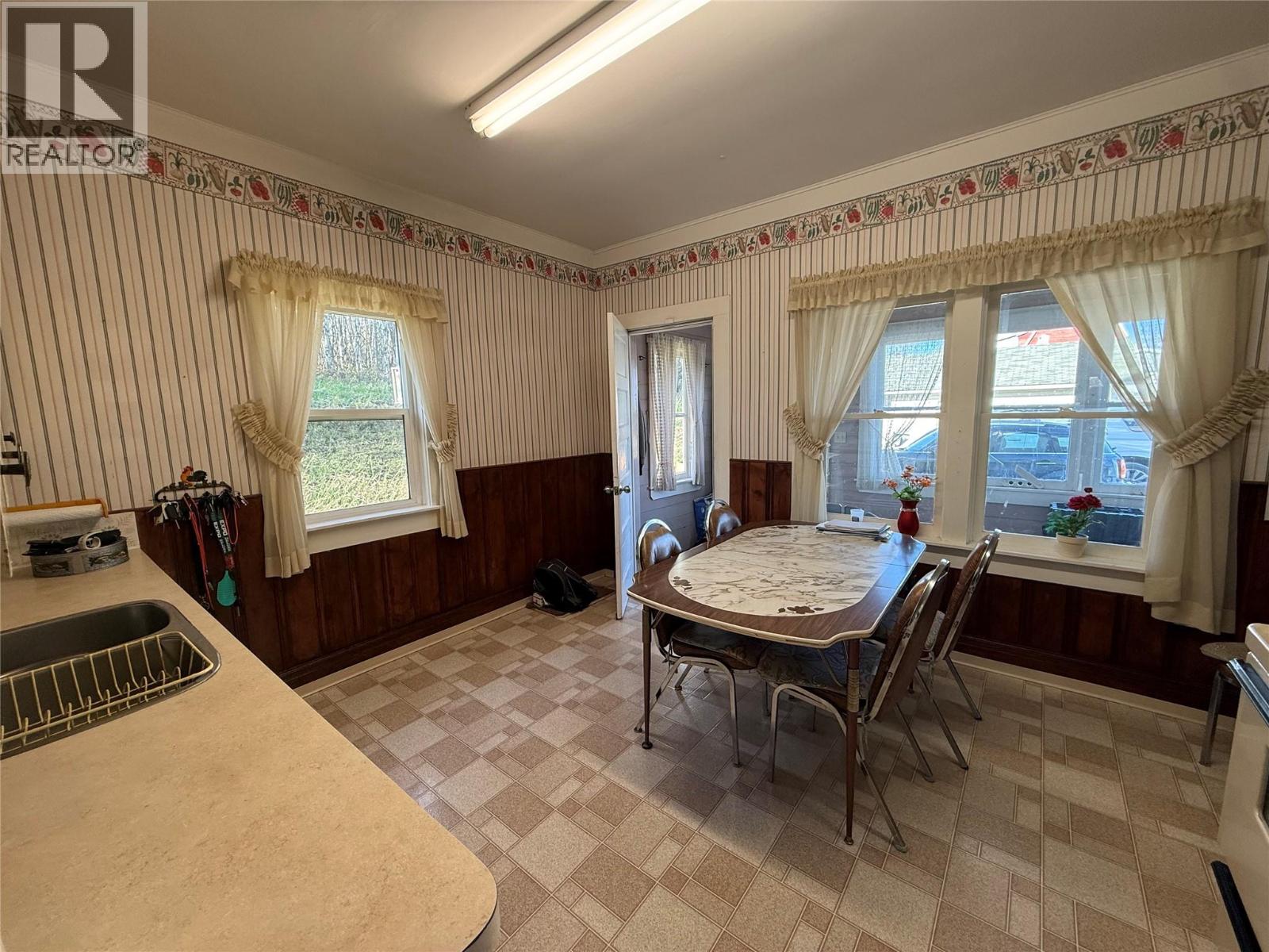 1040a 49 Highway, Dawson Creek, British Columbia  V1G 4L1 - Photo 6 - 10387192