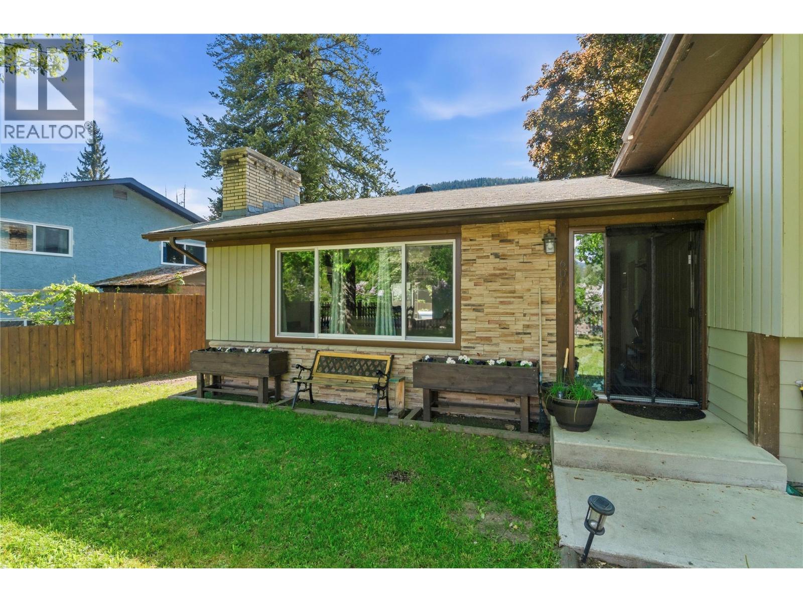 606 Riverside Avenue, Sicamous, British Columbia  V0E 2V0 - Photo 41 - 10386963