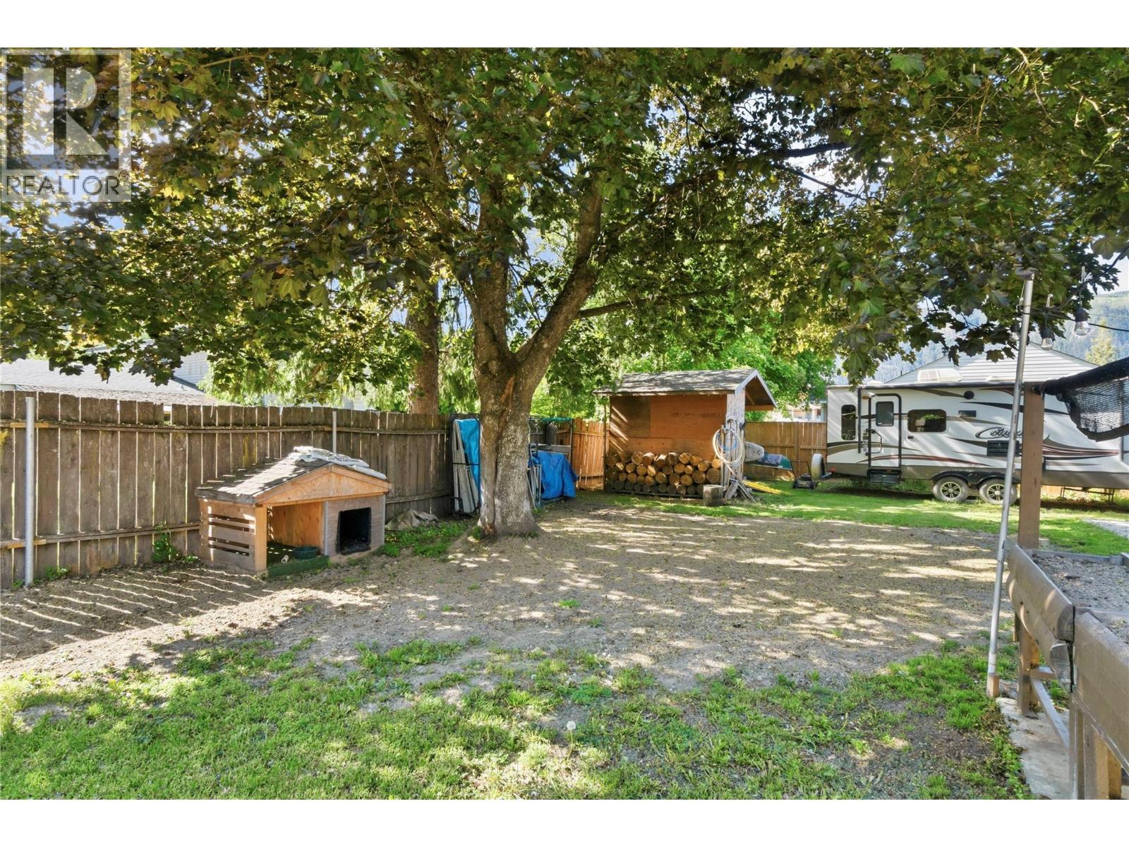 606 Riverside Avenue, Sicamous, British Columbia  V0E 2V0 - Photo 45 - 10386963