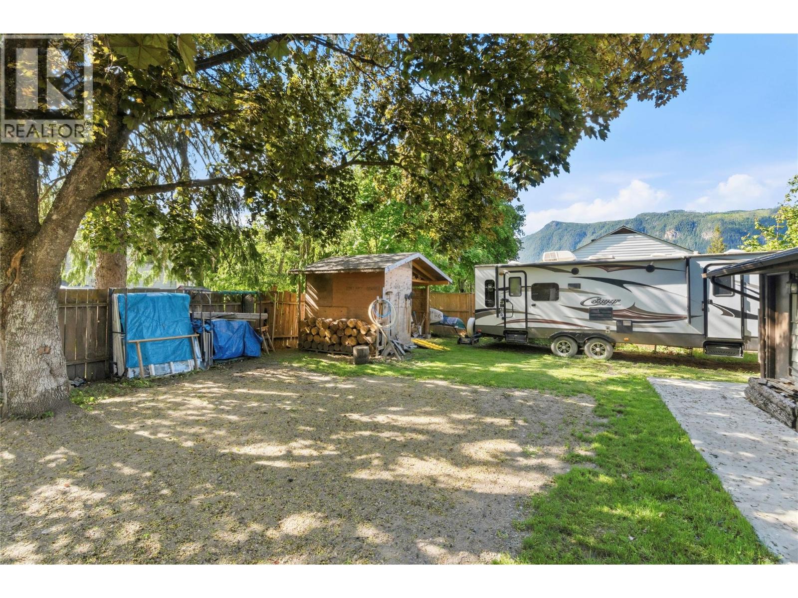606 Riverside Avenue, Sicamous, British Columbia  V0E 2V0 - Photo 46 - 10386963