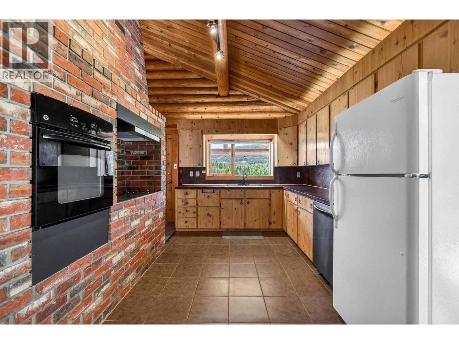 3312 White Lake Road, Sorrento, British Columbia  V0E 2W0 - Photo 11 - 10386866