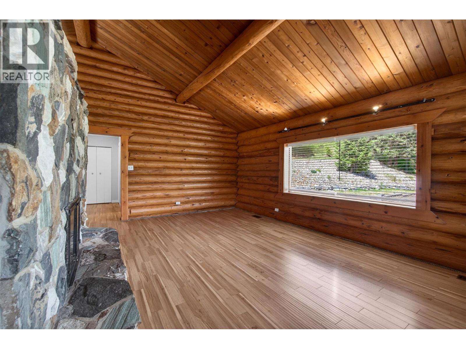 3312 White Lake Road, Sorrento, British Columbia  V0E 2W0 - Photo 16 - 10386866