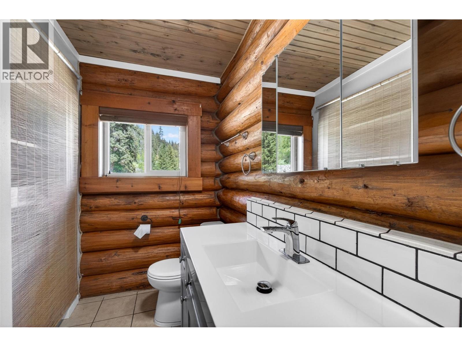 3312 White Lake Road, Sorrento, British Columbia  V0E 2W0 - Photo 20 - 10386866
