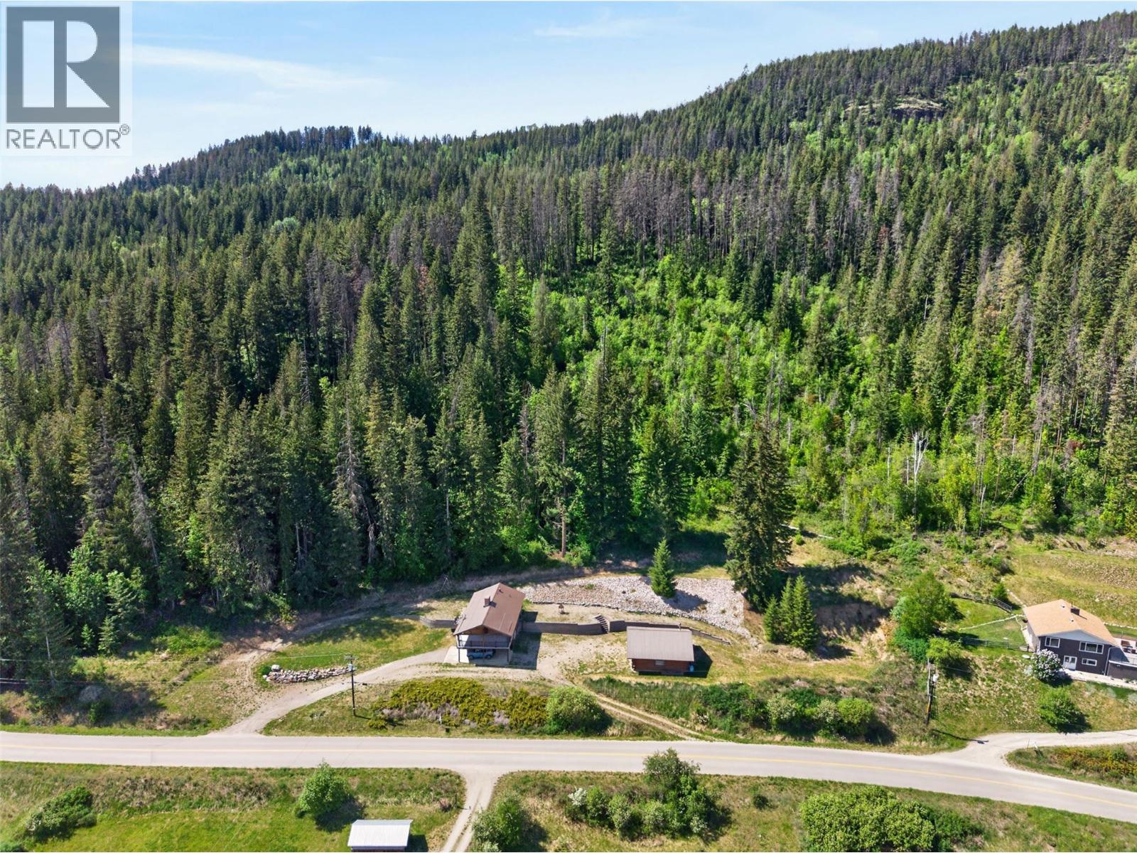 3312 White Lake Road, Sorrento, British Columbia  V0E 2W0 - Photo 3 - 10386866