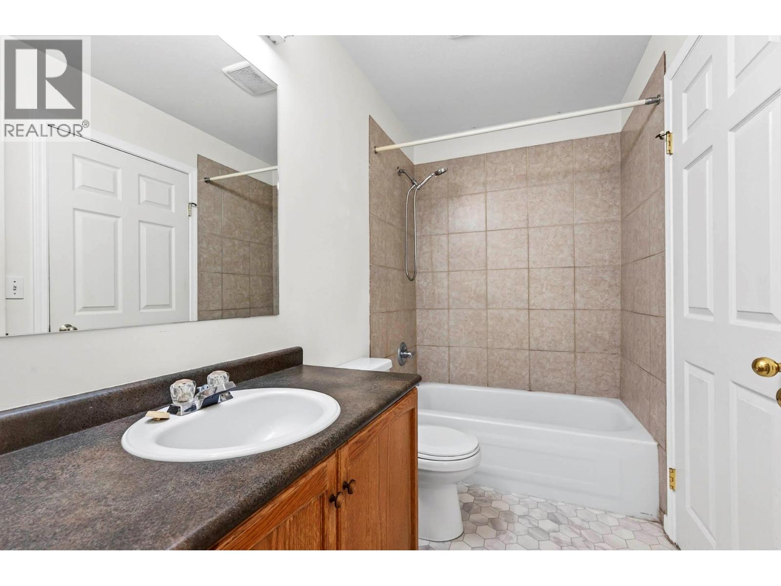 2050 Qu'appelle Boulevard Unit# 15, Kamloops, British Columbia  V2E 2R4 - Photo 26 - 10386863