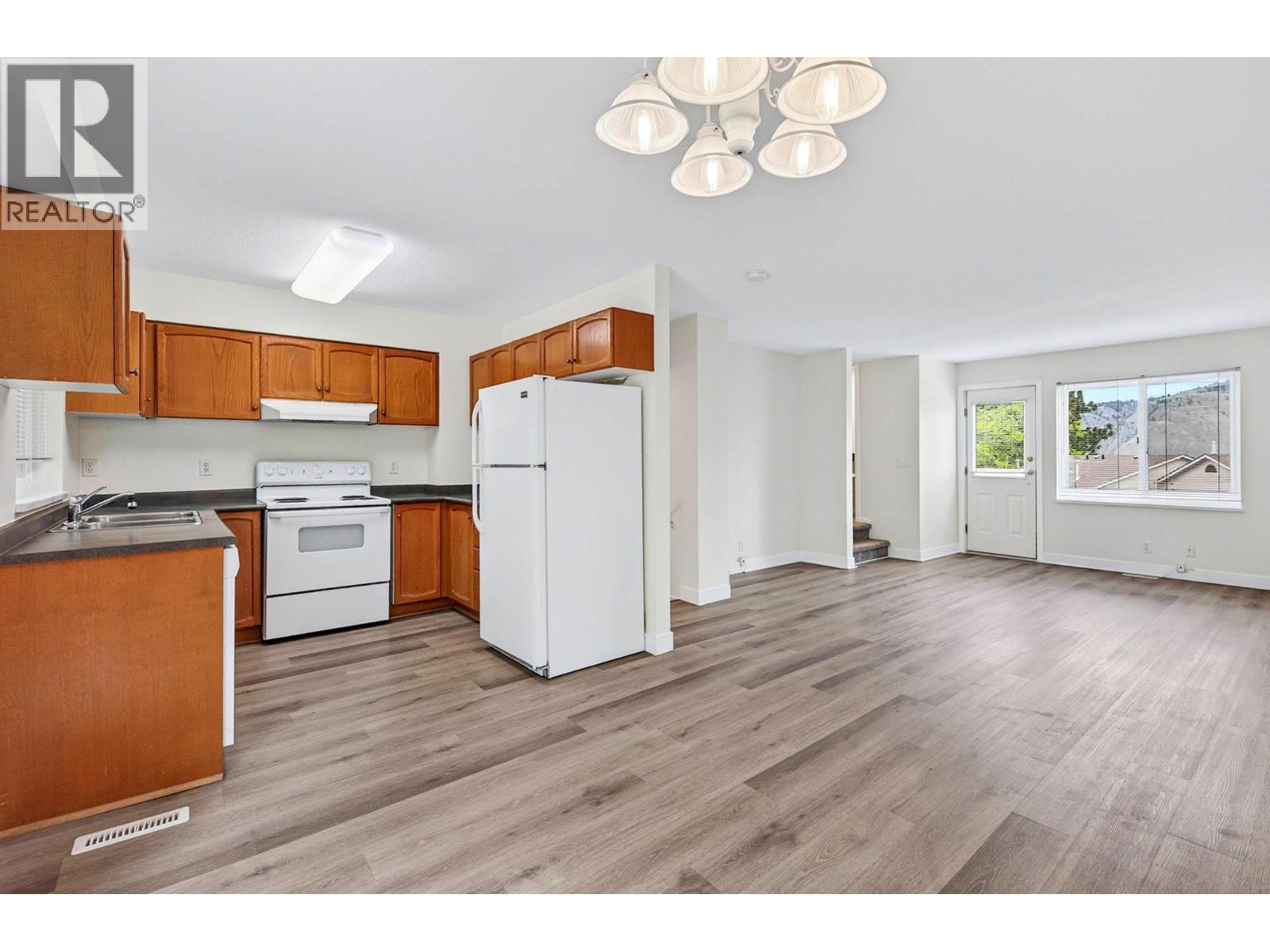 2050 Qu'appelle Boulevard Unit# 15, Kamloops, British Columbia  V2E 2R4 - Photo 8 - 10386863
