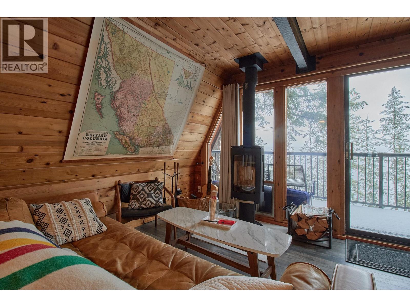 5123 Squilax Anglemont Road, Celista, British Columbia  V0E 1M6 - Photo 12 - 10386118