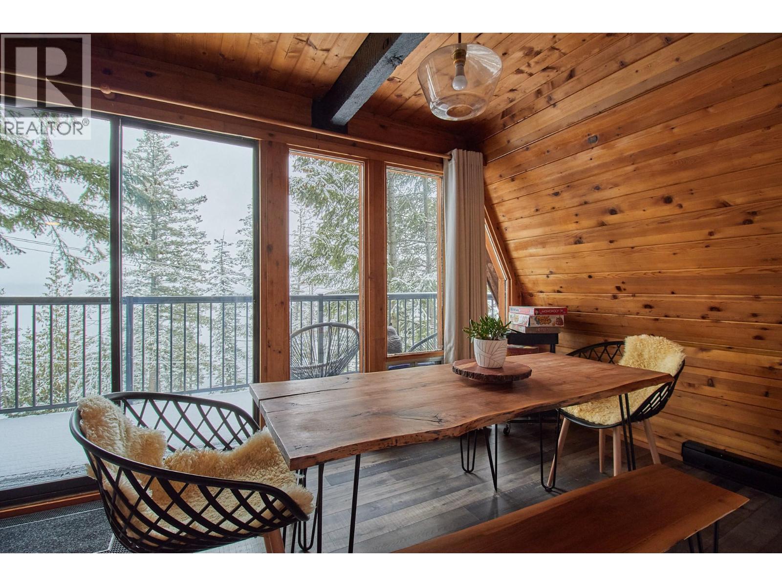 5123 Squilax Anglemont Road, Celista, British Columbia  V0E 1M6 - Photo 13 - 10386118