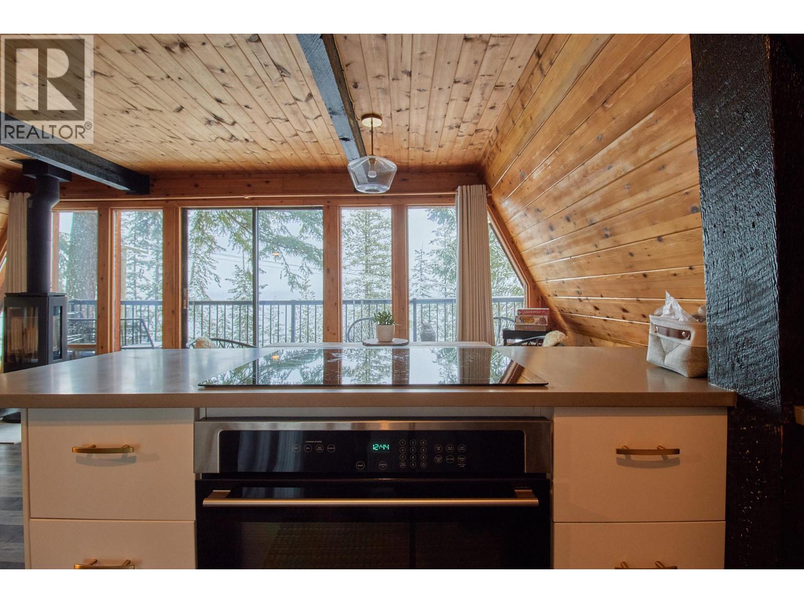5123 Squilax Anglemont Road, Celista, British Columbia  V0E 1M6 - Photo 20 - 10386118