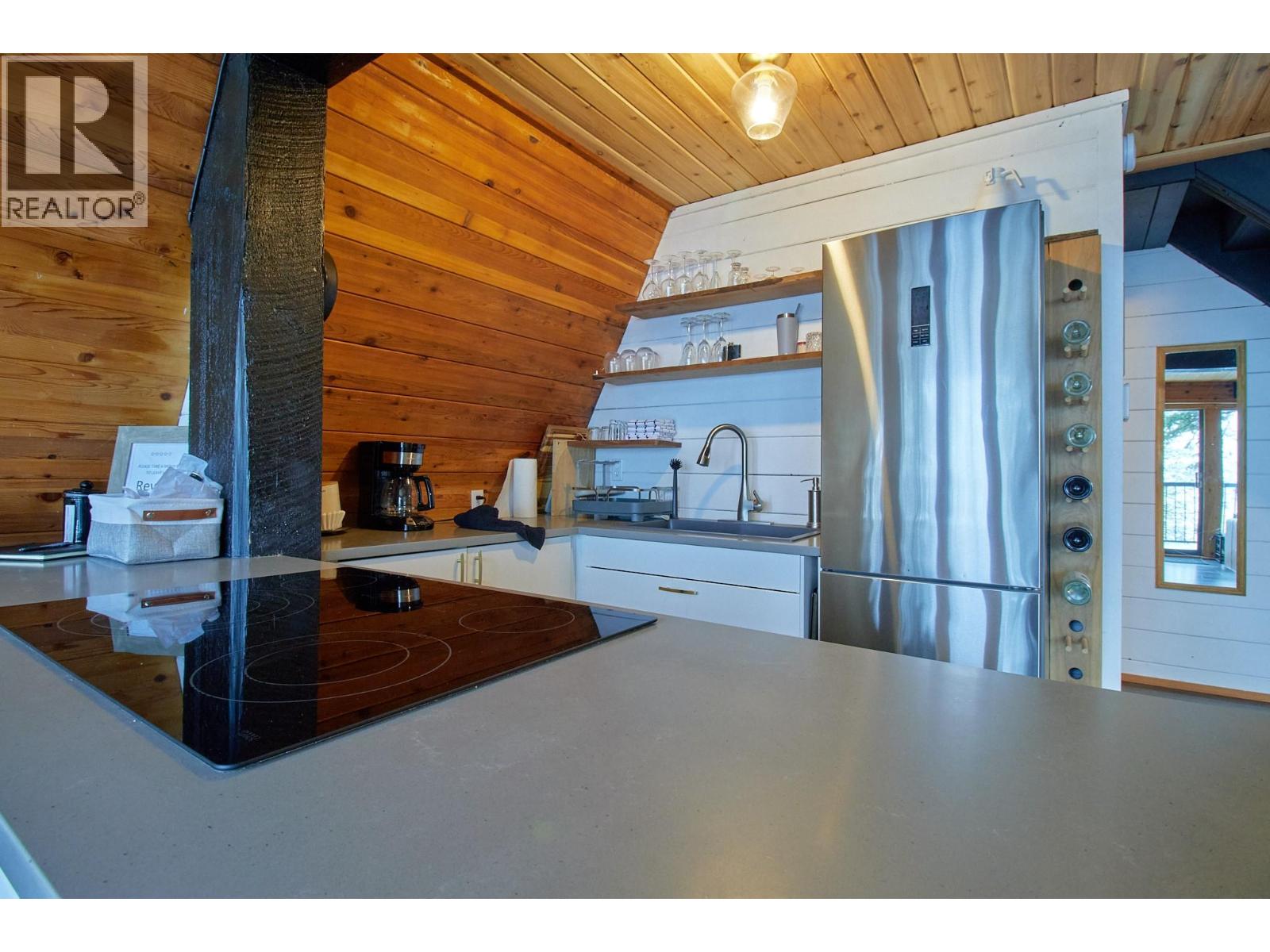 5123 Squilax Anglemont Road, Celista, British Columbia  V0E 1M6 - Photo 21 - 10386118