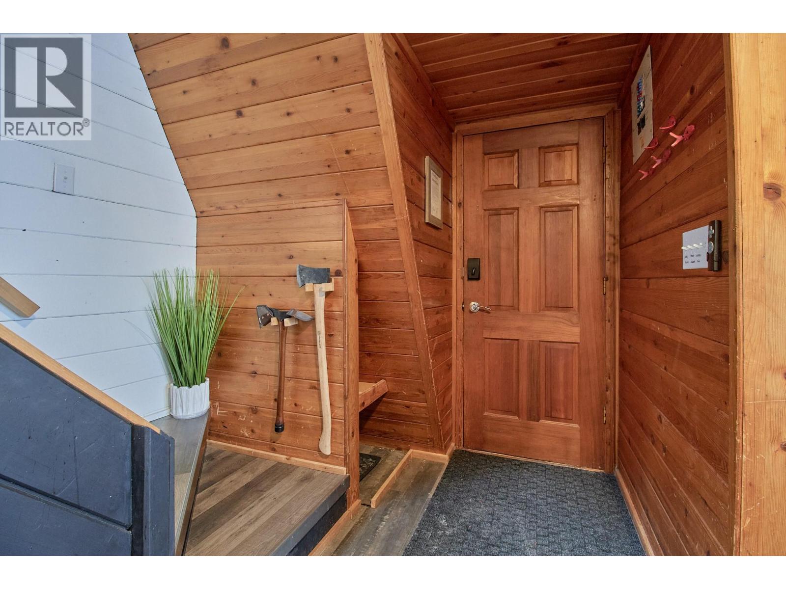 5123 Squilax Anglemont Road, Celista, British Columbia  V0E 1M6 - Photo 30 - 10386118