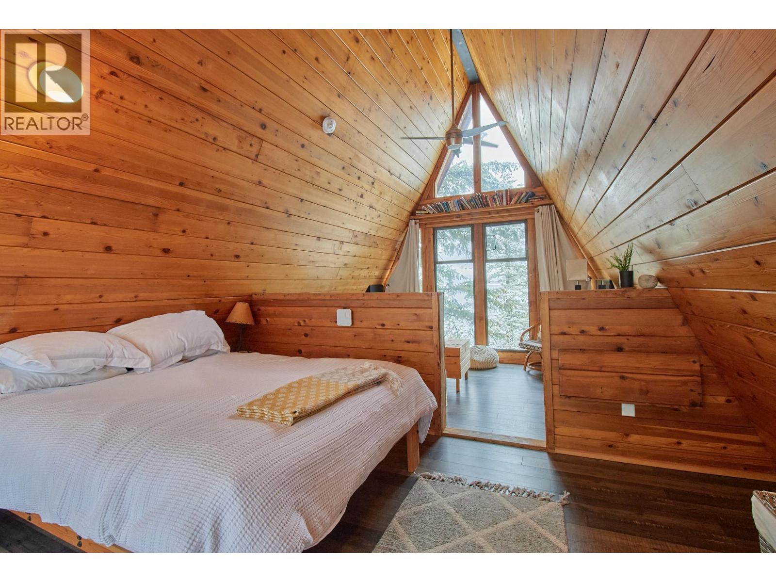 5123 Squilax Anglemont Road, Celista, British Columbia  V0E 1M6 - Photo 38 - 10386118