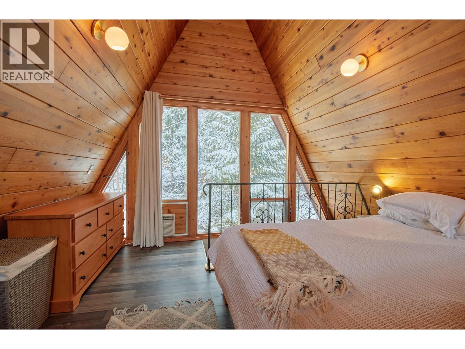 5123 Squilax Anglemont Road, Celista, British Columbia  V0E 1M6 - Photo 48 - 10386118