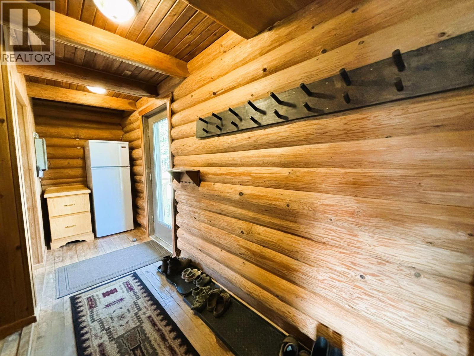 1425 Bobbie Burns Road, Lumby, British Columbia  V0E 2C4 - Photo 18 - 10387177
