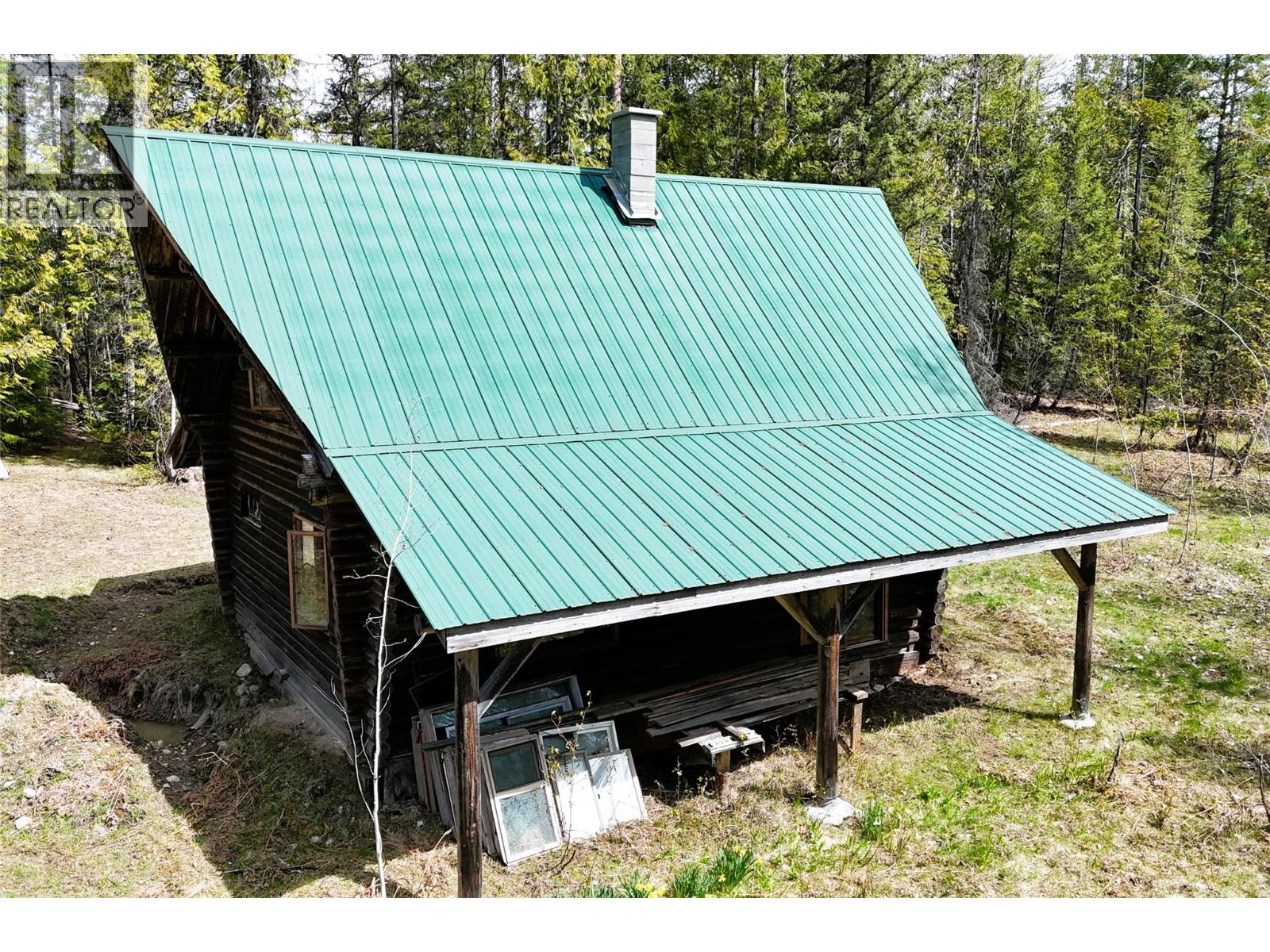 1425 Bobbie Burns Road, Lumby, British Columbia  V0E 2C4 - Photo 34 - 10387177