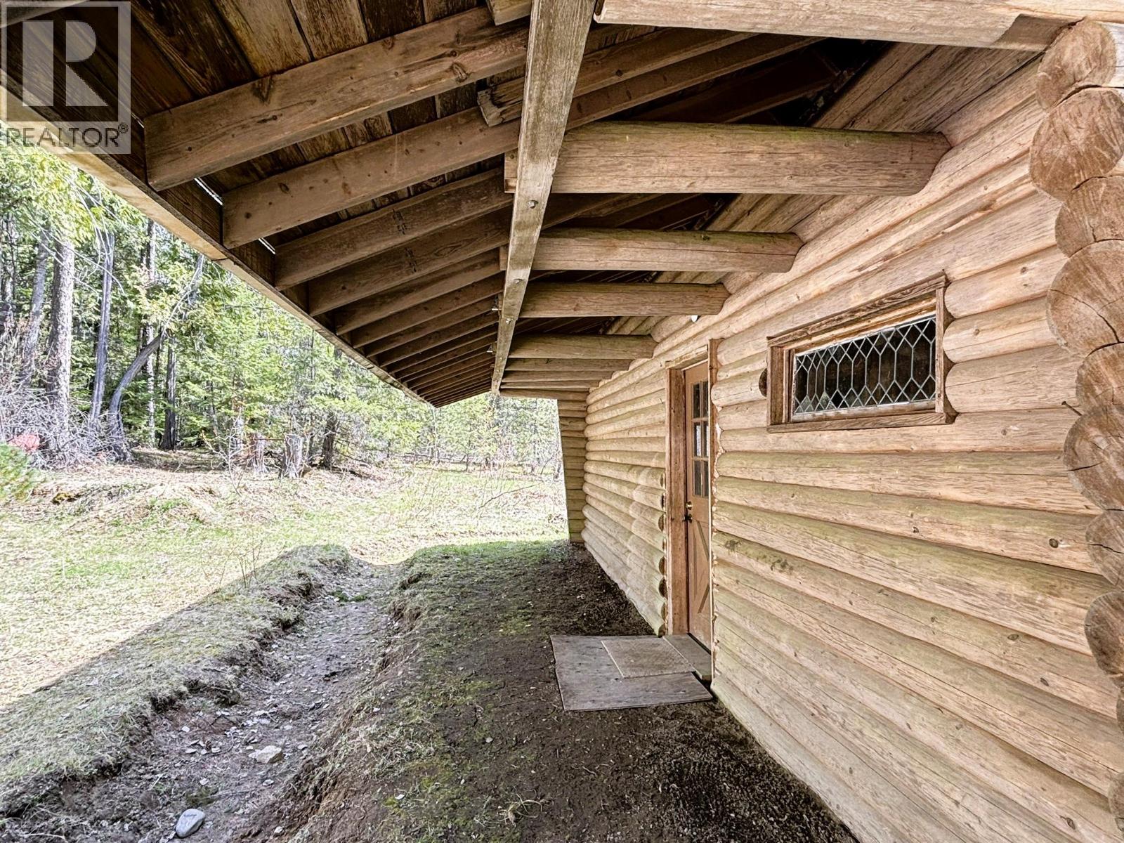 1425 Bobbie Burns Road, Lumby, British Columbia  V0E 2C4 - Photo 36 - 10387177