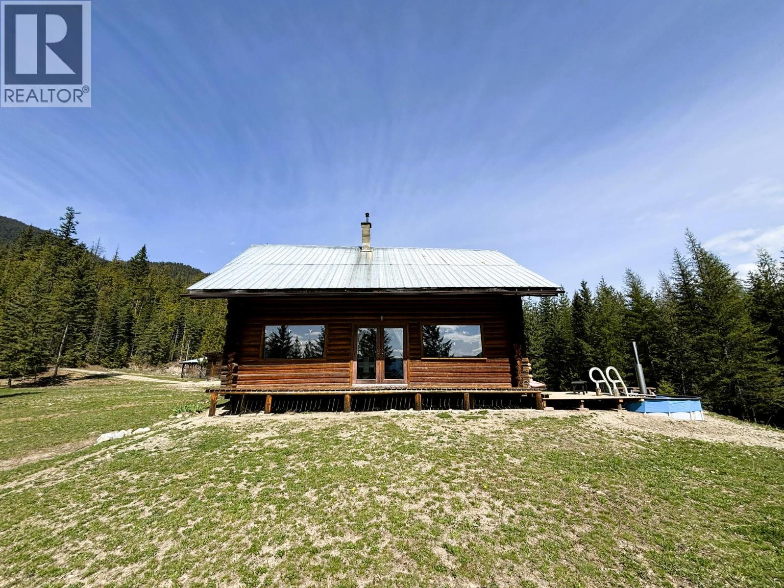 1425 Bobbie Burns Road, Lumby, British Columbia  V0E 2C4 - Photo 5 - 10387177