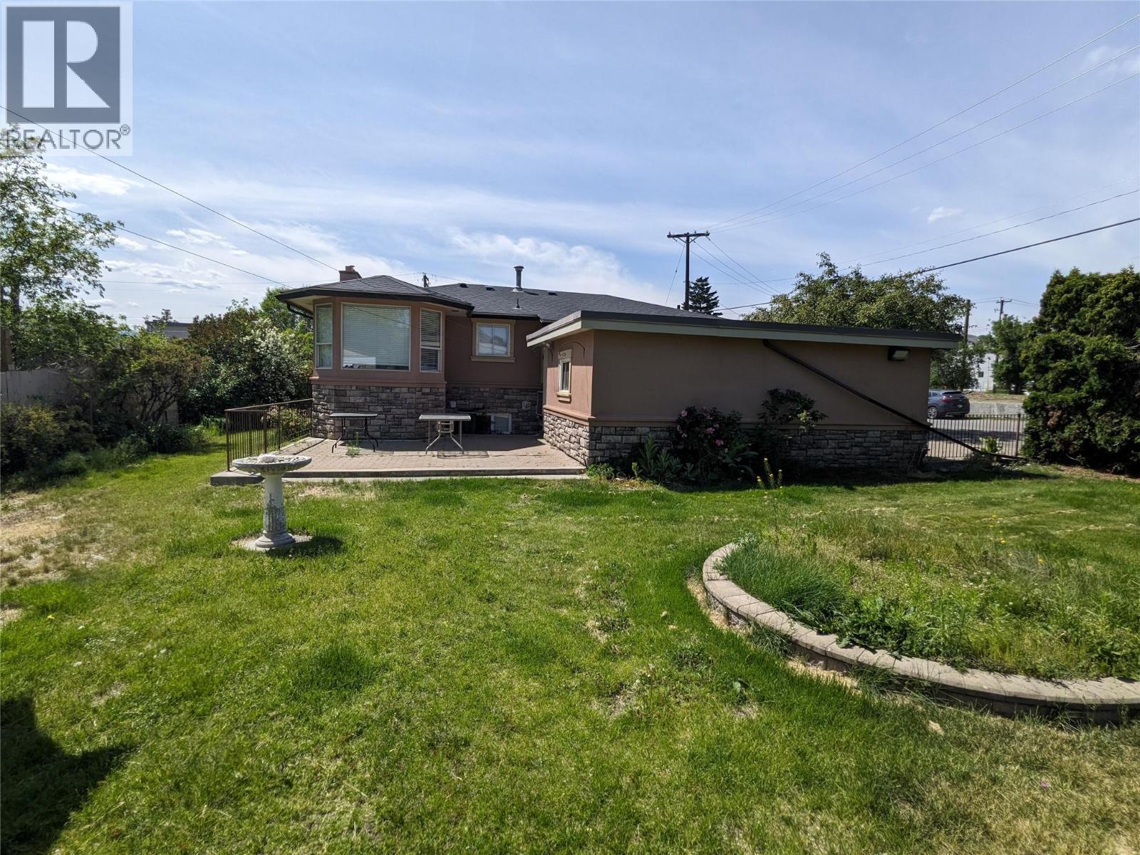 1020 13th Street, Kamloops, British Columbia  V2B 3C9 - Photo 11 - 10387144