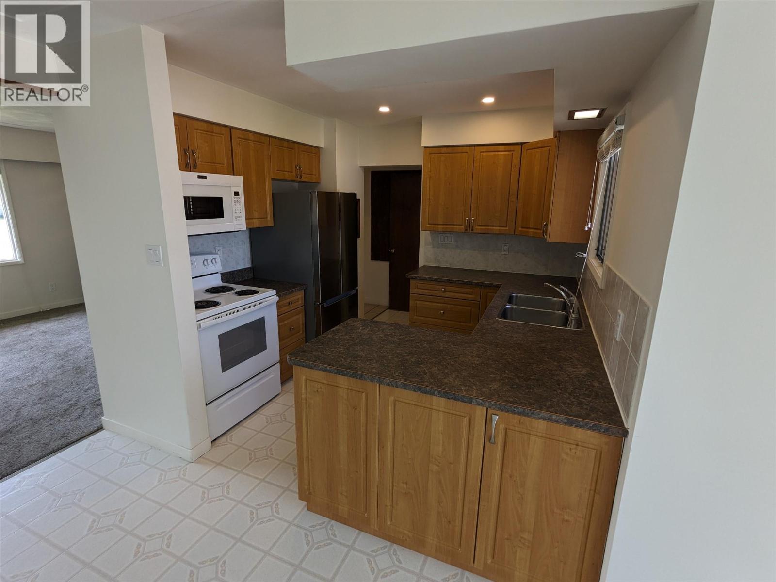 1020 13th Street, Kamloops, British Columbia  V2B 3C9 - Photo 19 - 10387144
