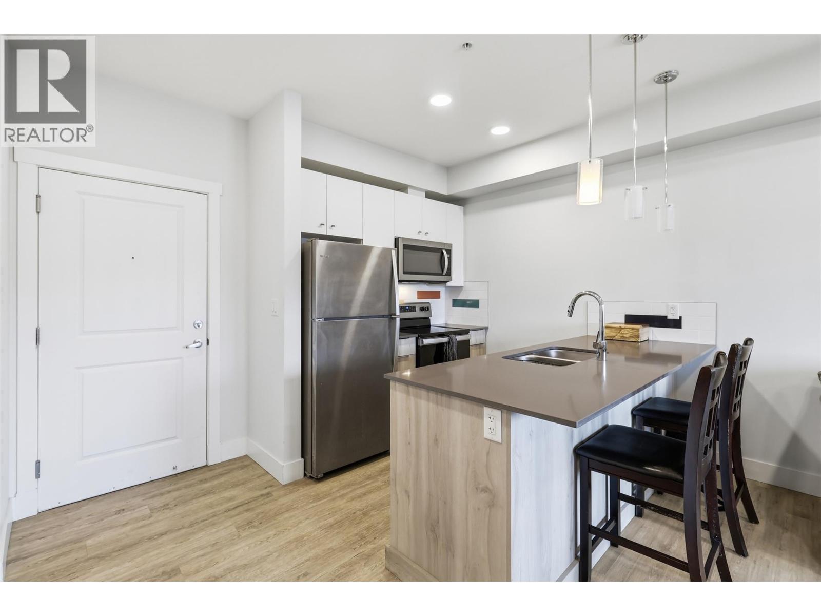 107 YEW Street Unit# 301, kamloops, British Columbia