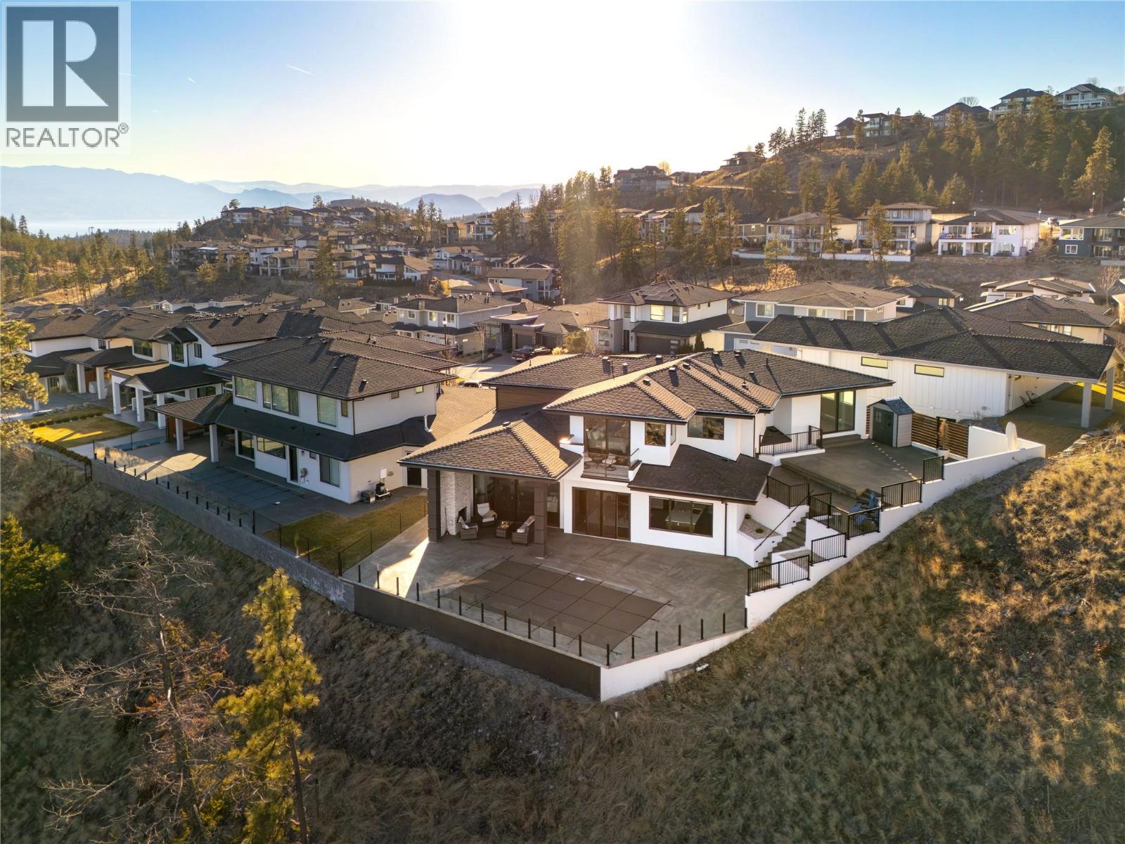 274 Summer Wood Drive, Kelowna, British Columbia  V1V 0C9 - Photo 2 - 10386997
