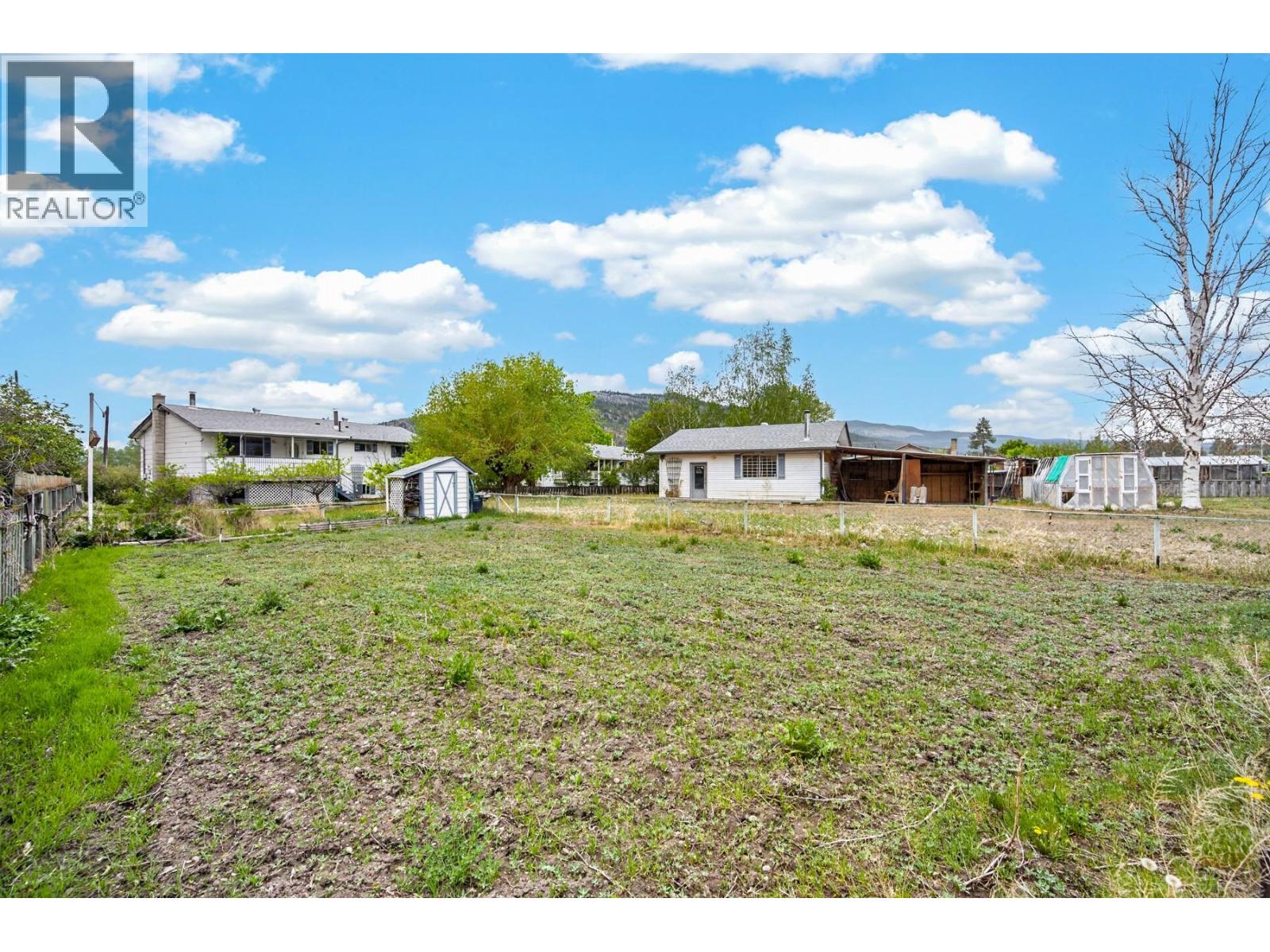 2268 Schindler Crescent, Merritt, British Columbia  V0K 1Y0 - Photo 4 - 10385537