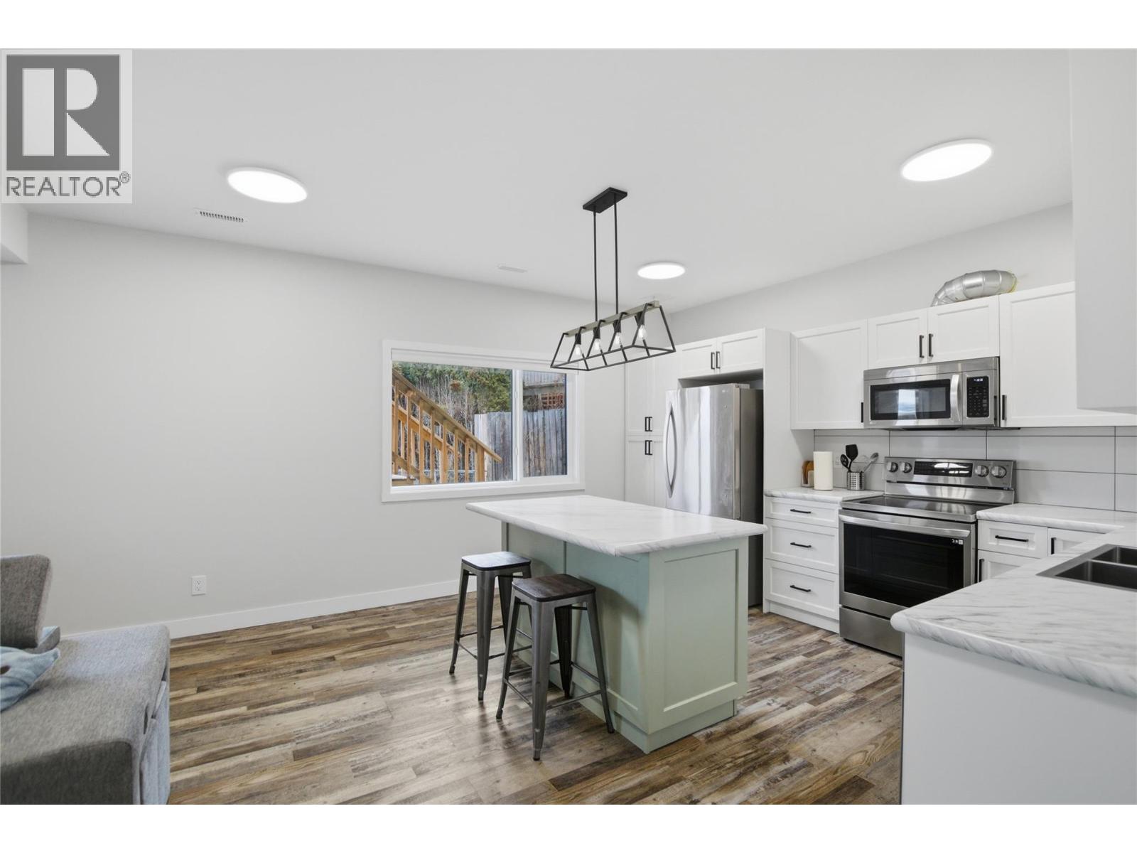 356 Gleneagles Drive, Kamloops, British Columbia  V2E 1Z4 - Photo 38 - 10387200