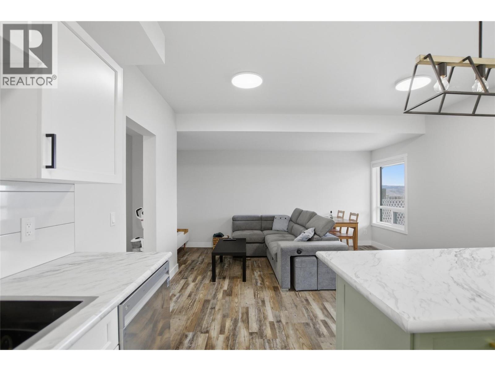 356 Gleneagles Drive, Kamloops, British Columbia  V2E 1Z4 - Photo 39 - 10387200
