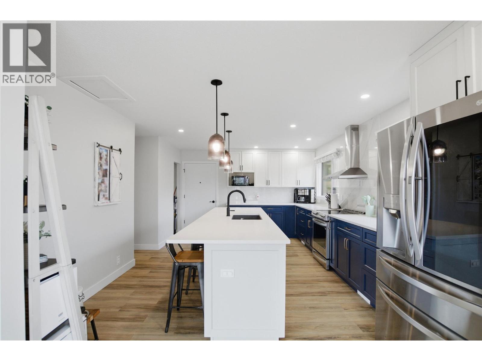 356 Gleneagles Drive, Kamloops, British Columbia  V2E 1Z4 - Photo 6 - 10387200