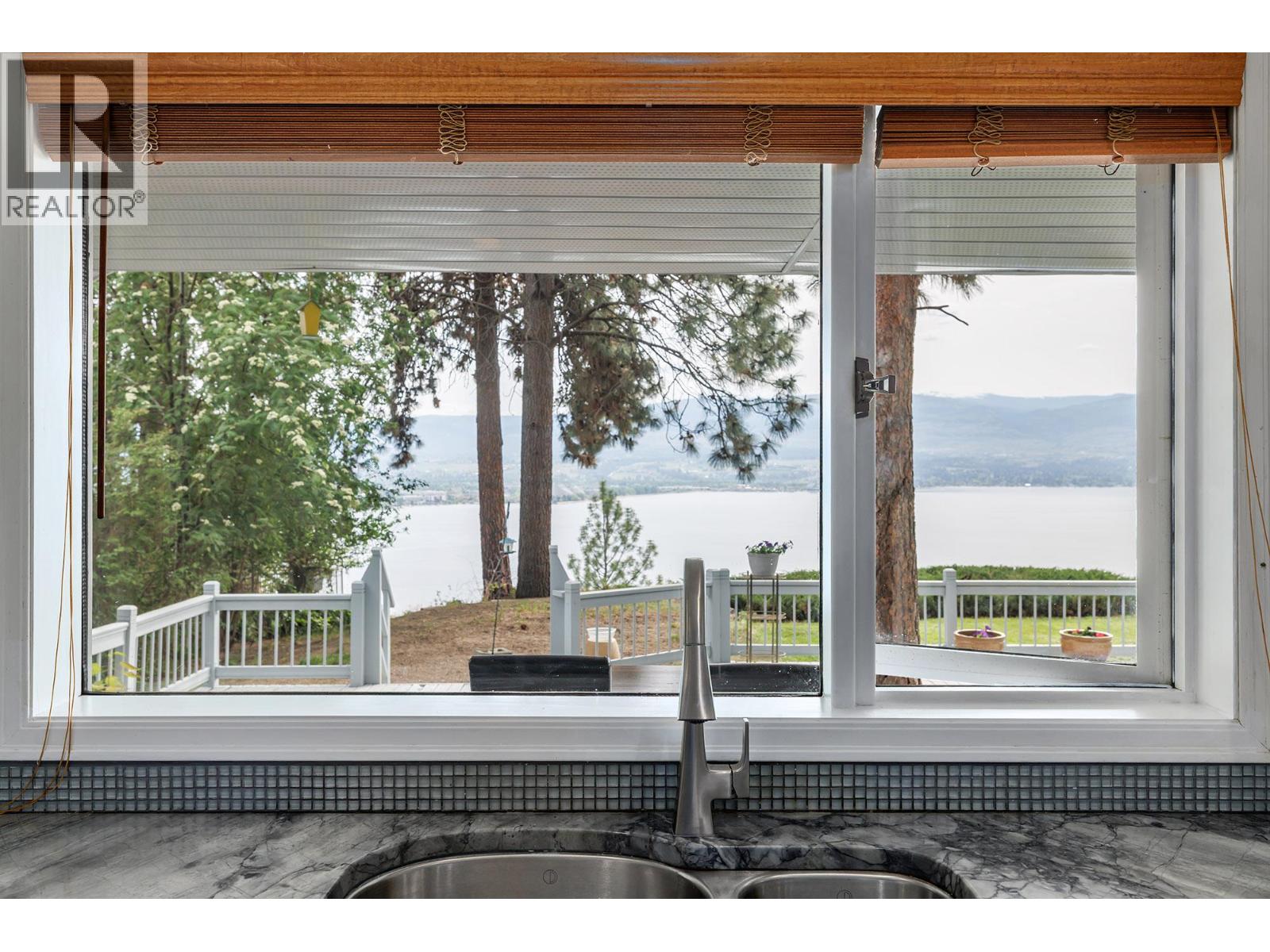 2117 Michelle Crescent, Westbank, British Columbia  V1Z 2W2 - Photo 10 - 10386085