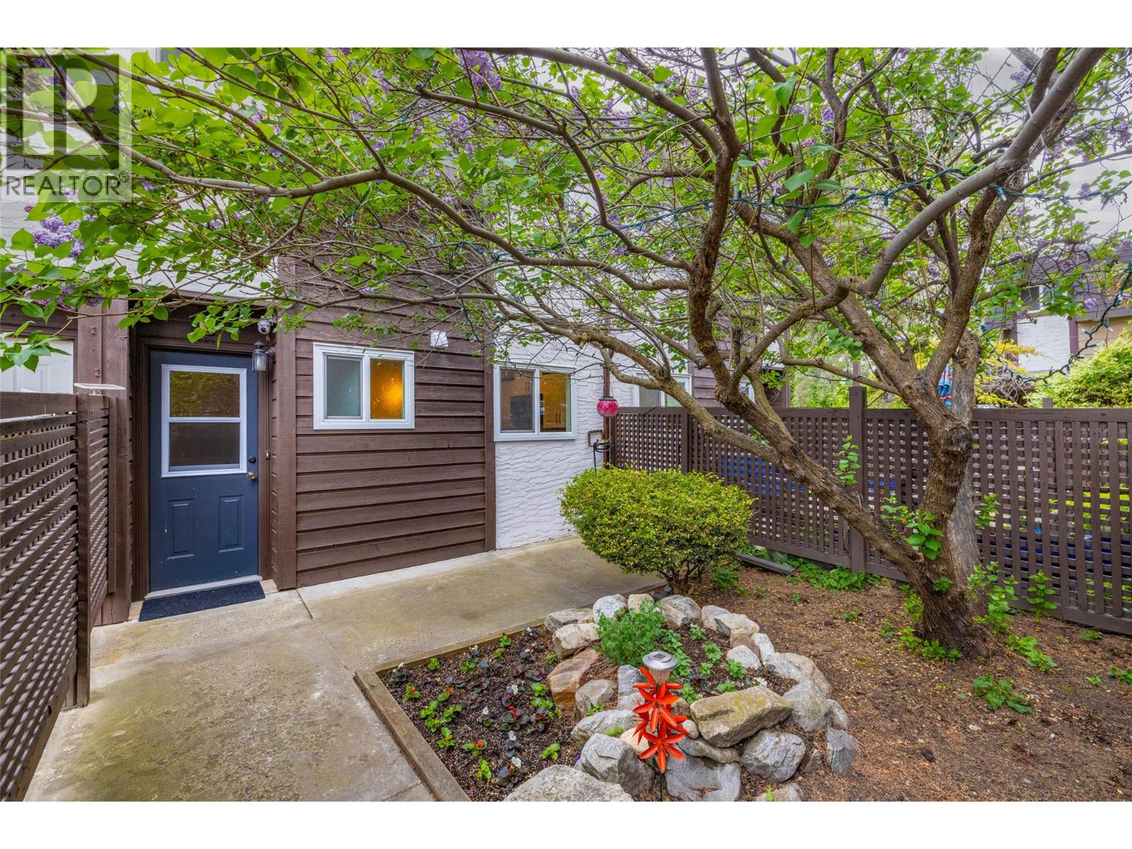 3135 Walnut Street Unit# 2, Kelowna, British Columbia  V1W 3T6 - Photo 3 - 10386539