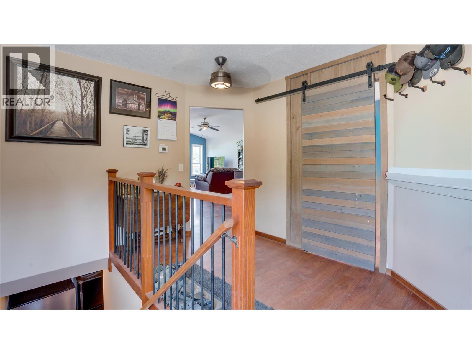 2086 Yankee Flats Road, Salmon Arm, British Columbia  V1E 3J3 - Photo 12 - 10387128