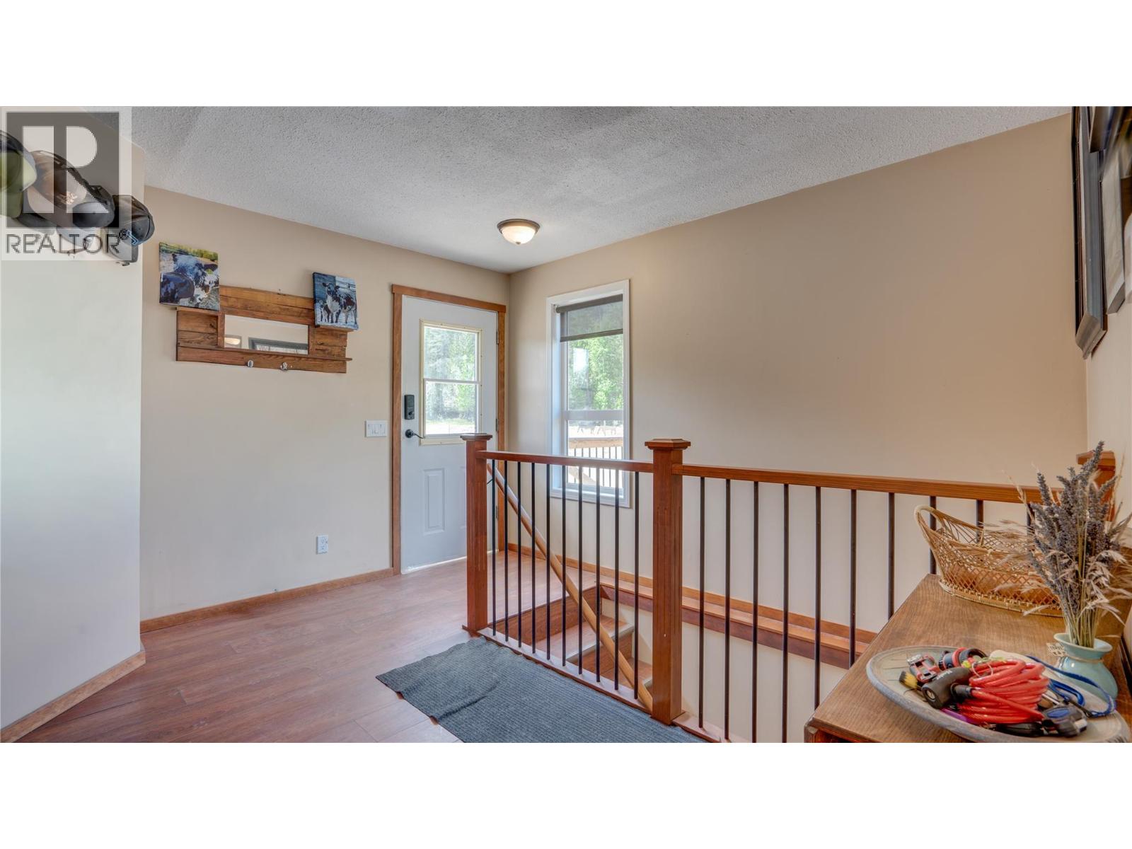 2086 Yankee Flats Road, Salmon Arm, British Columbia  V1E 3J3 - Photo 13 - 10387128