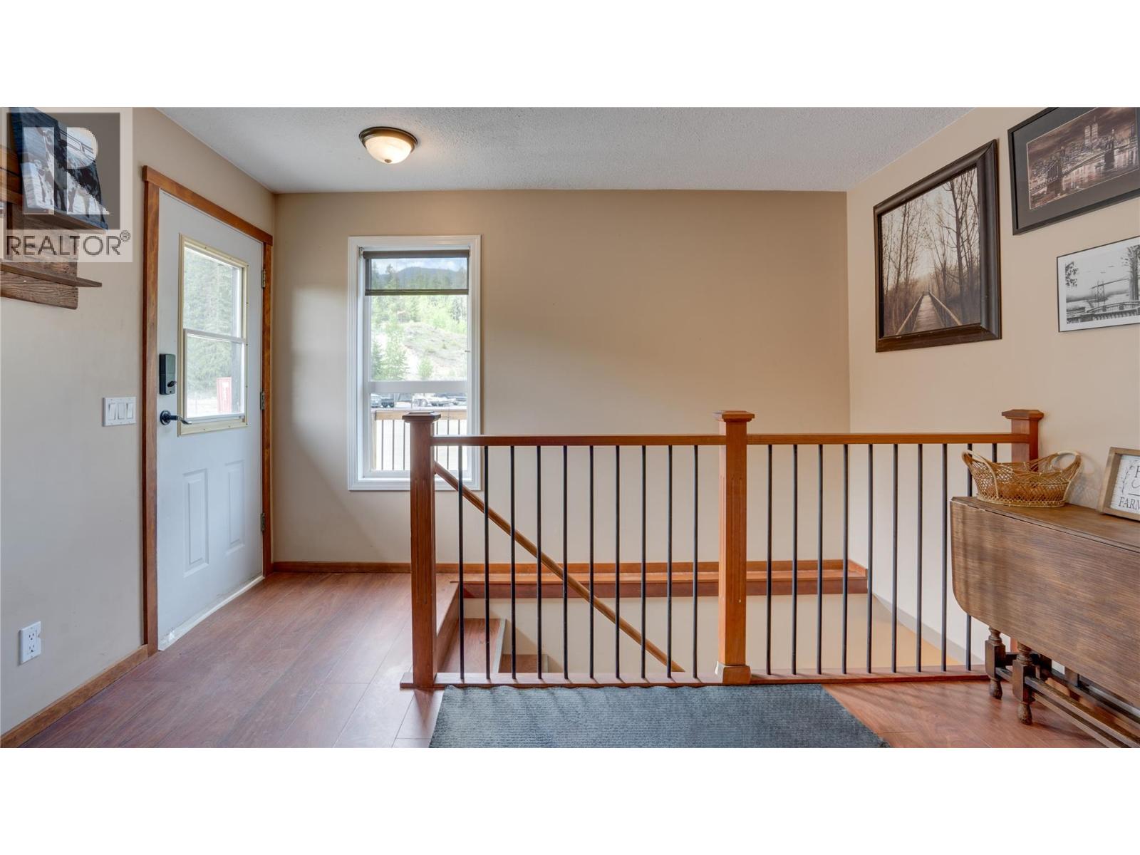 2086 Yankee Flats Road, Salmon Arm, British Columbia  V1E 3J3 - Photo 27 - 10387128