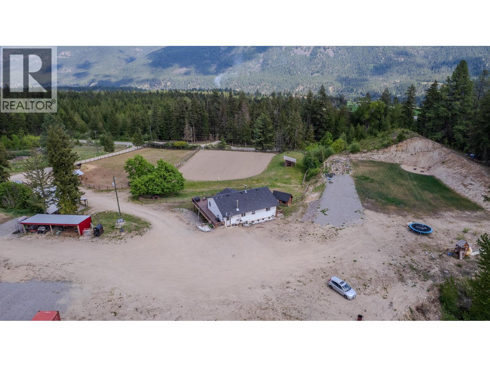 2086 Yankee Flats Road, Salmon Arm, British Columbia  V1E 3J3 - Photo 4 - 10387128