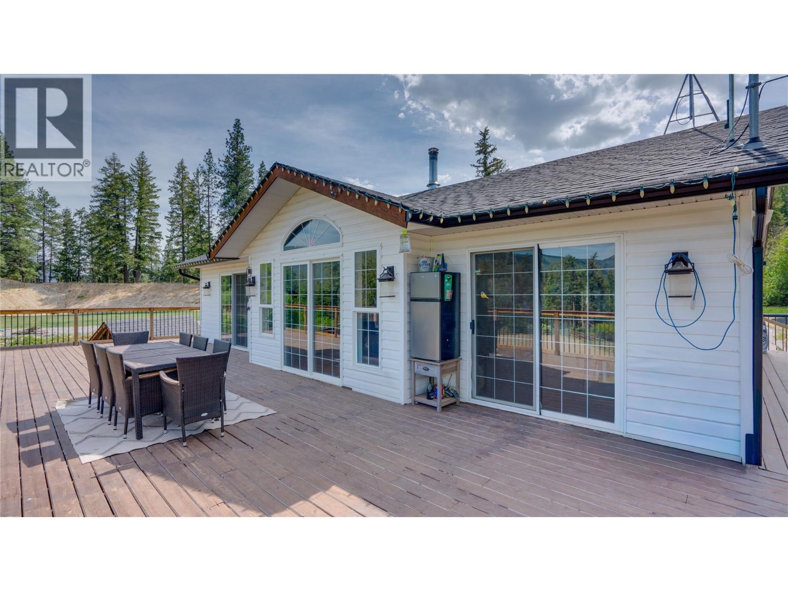 2086 Yankee Flats Road, Salmon Arm, British Columbia  V1E 3J3 - Photo 40 - 10387128