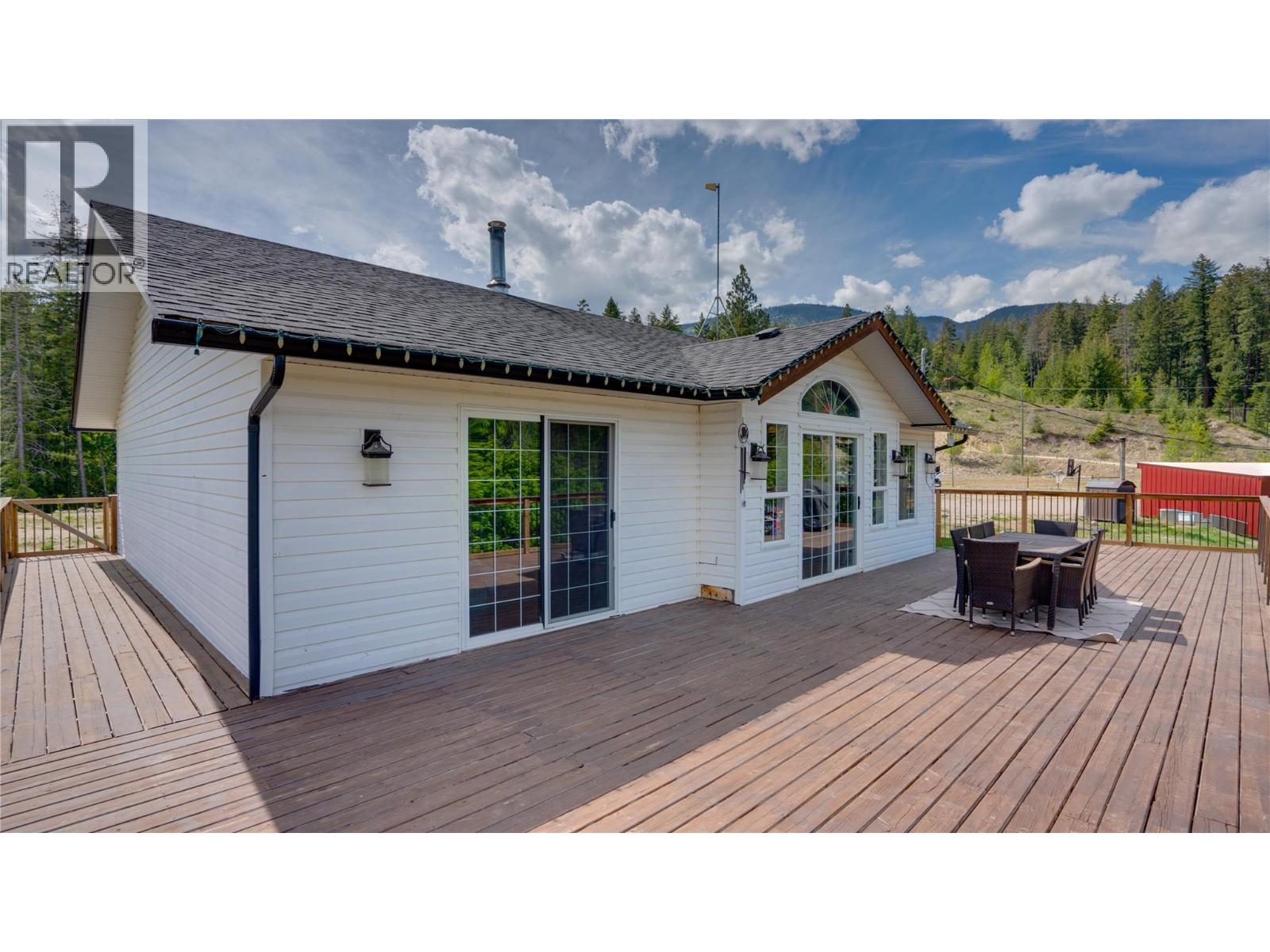 2086 Yankee Flats Road, Salmon Arm, British Columbia  V1E 3J3 - Photo 42 - 10387128