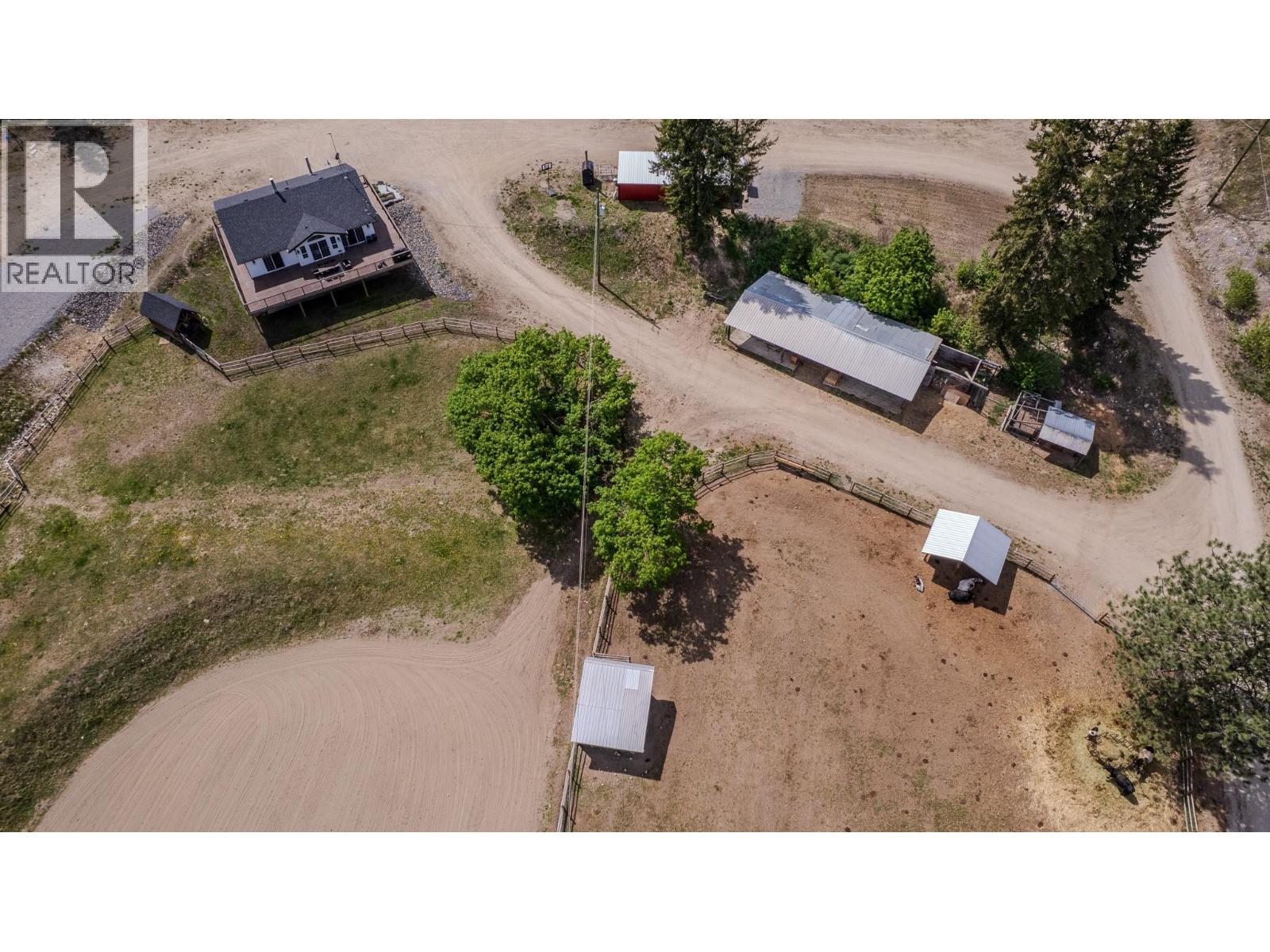 2086 Yankee Flats Road, Salmon Arm, British Columbia  V1E 3J3 - Photo 5 - 10387128