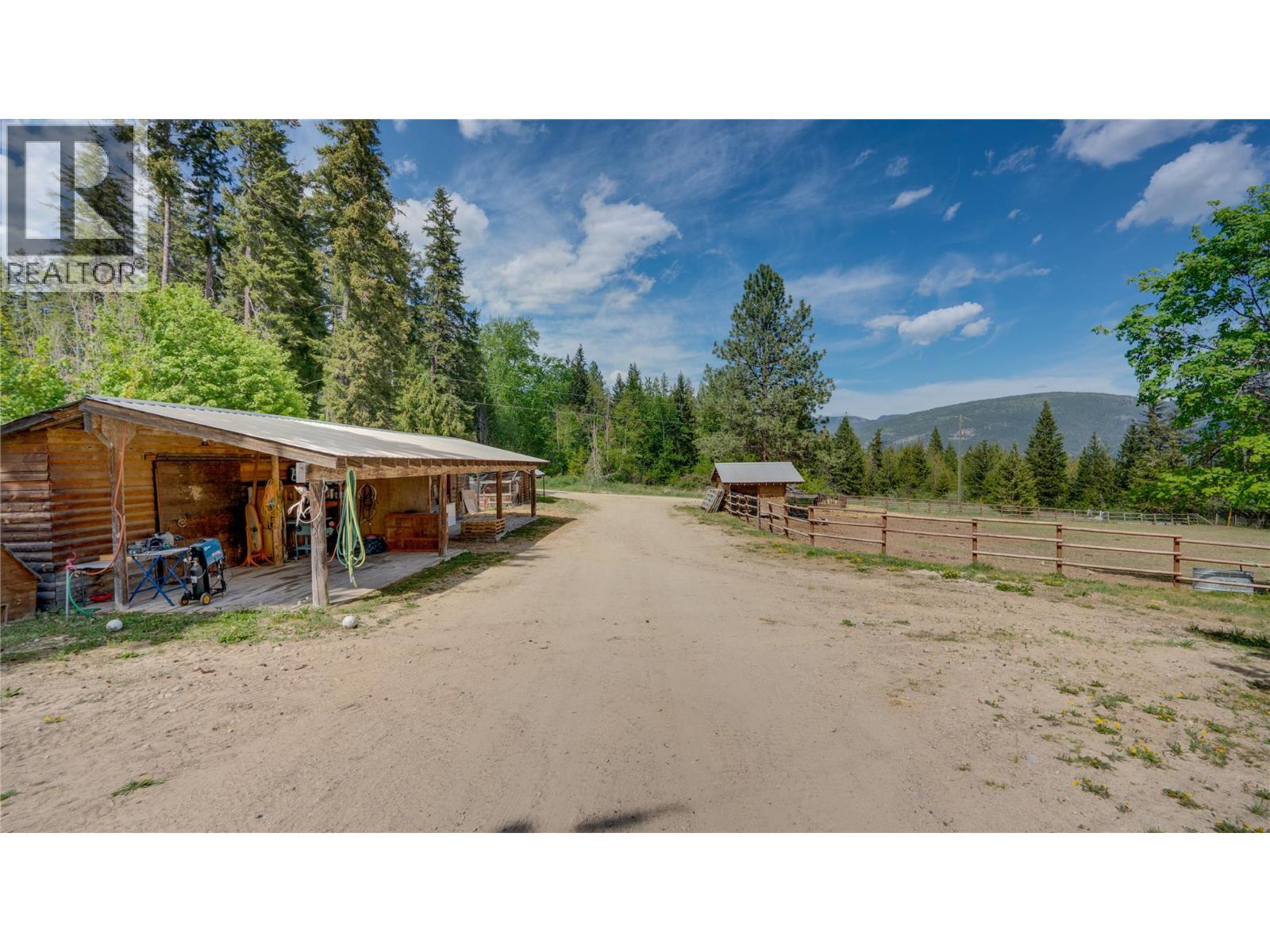 2086 Yankee Flats Road, Salmon Arm, British Columbia  V1E 3J3 - Photo 59 - 10387128