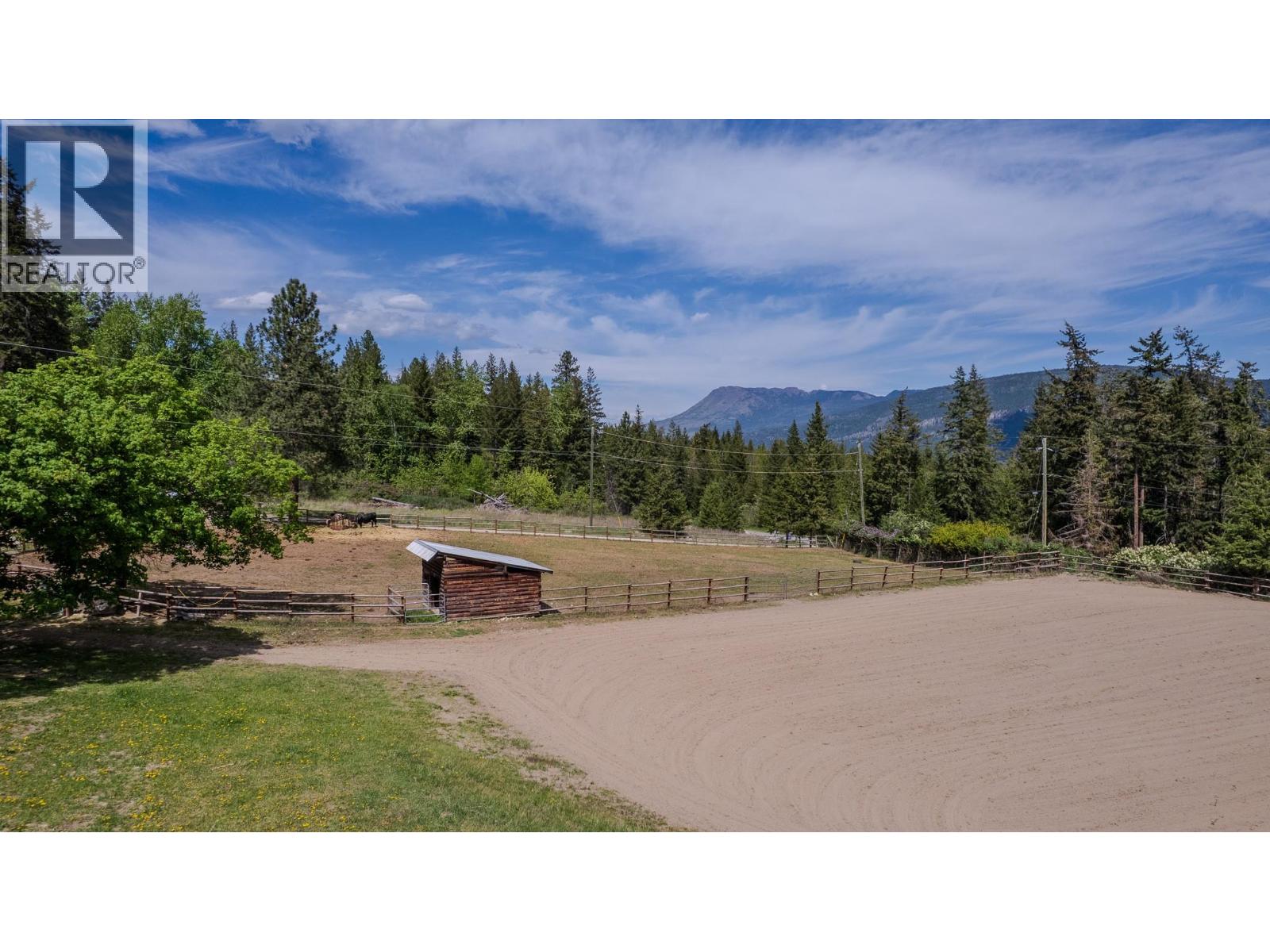 2086 Yankee Flats Road, Salmon Arm, British Columbia  V1E 3J3 - Photo 6 - 10387128