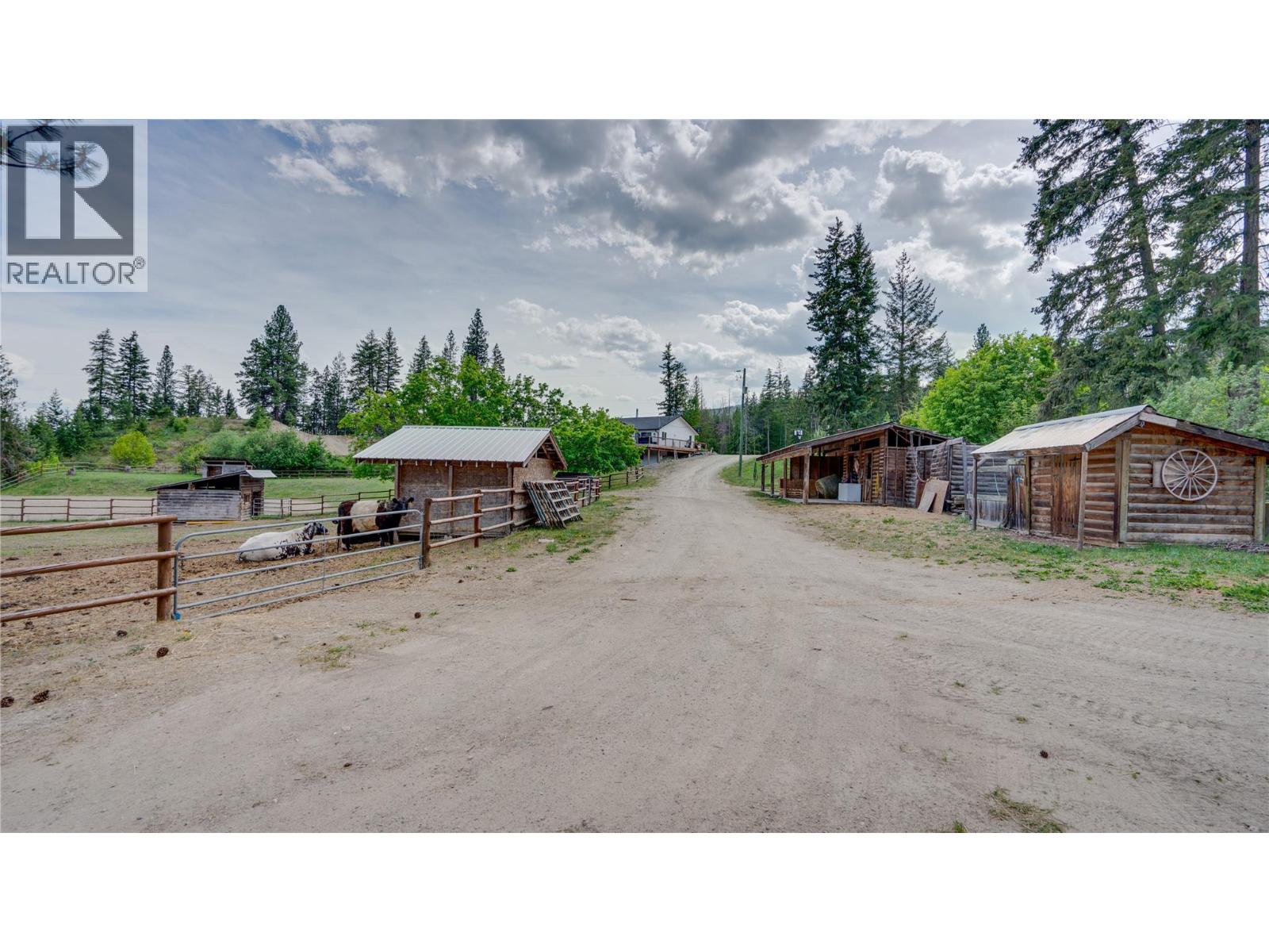 2086 Yankee Flats Road, Salmon Arm, British Columbia  V1E 3J3 - Photo 61 - 10387128