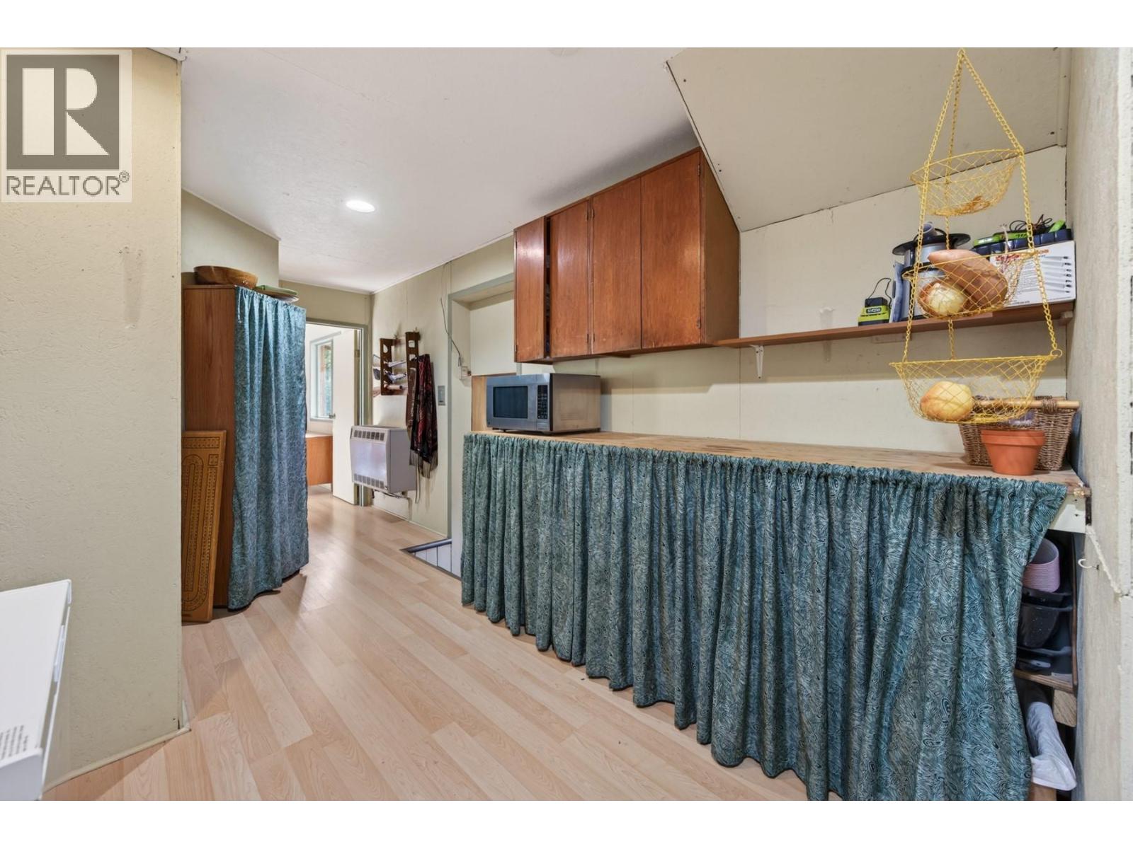 5000 Starshine Way, Merritt, British Columbia  V1K 1B8 - Photo 34 - 10386961