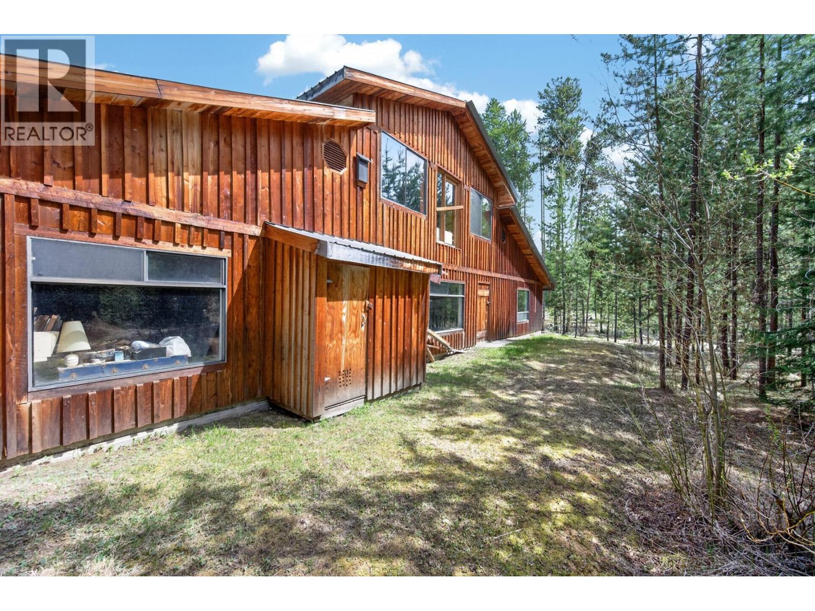 5000 Starshine Way, Merritt, British Columbia  V1K 1B8 - Photo 7 - 10386961